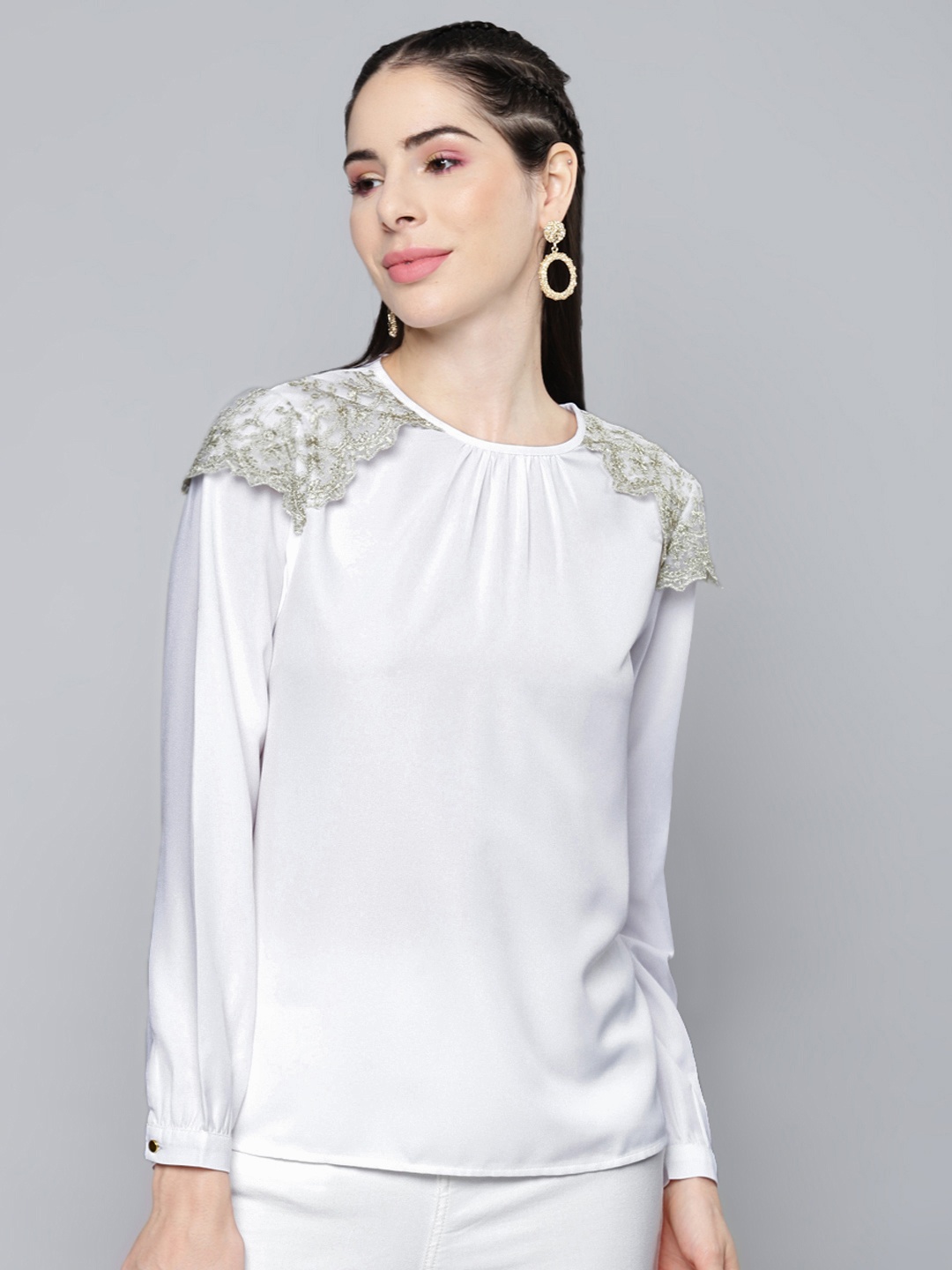 

SASSAFRAS White Solid Top with Lace Patch