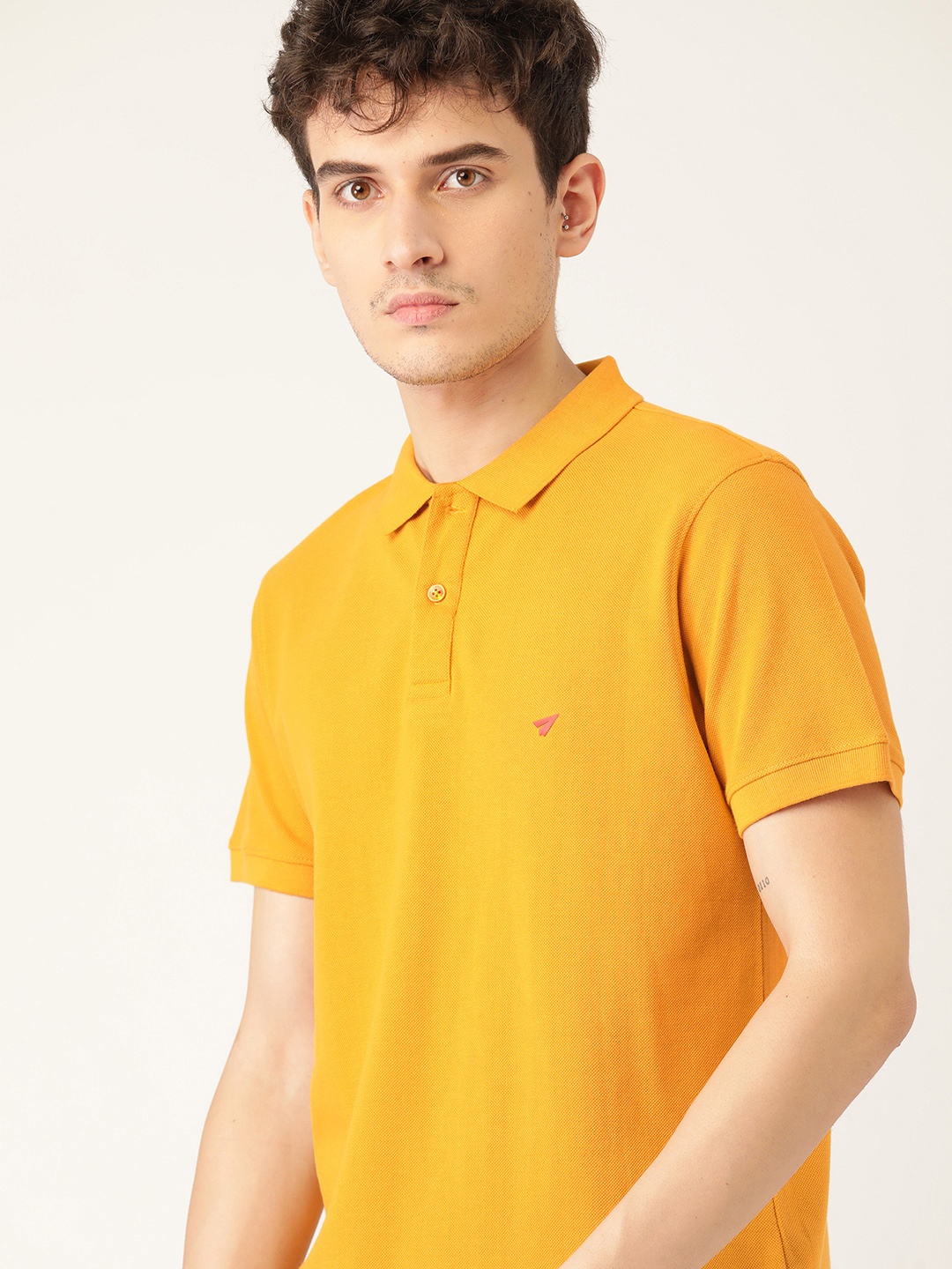 

INVICTUS Men Yellow Polo Collar T-shirt