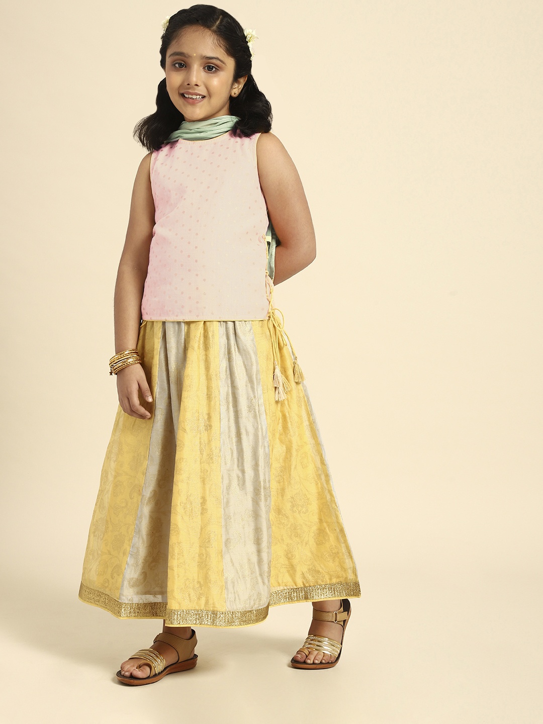 

House of Pataudi Girls Yellow & Blue Ready to Wear Lehenga & Blouse With Dupatta