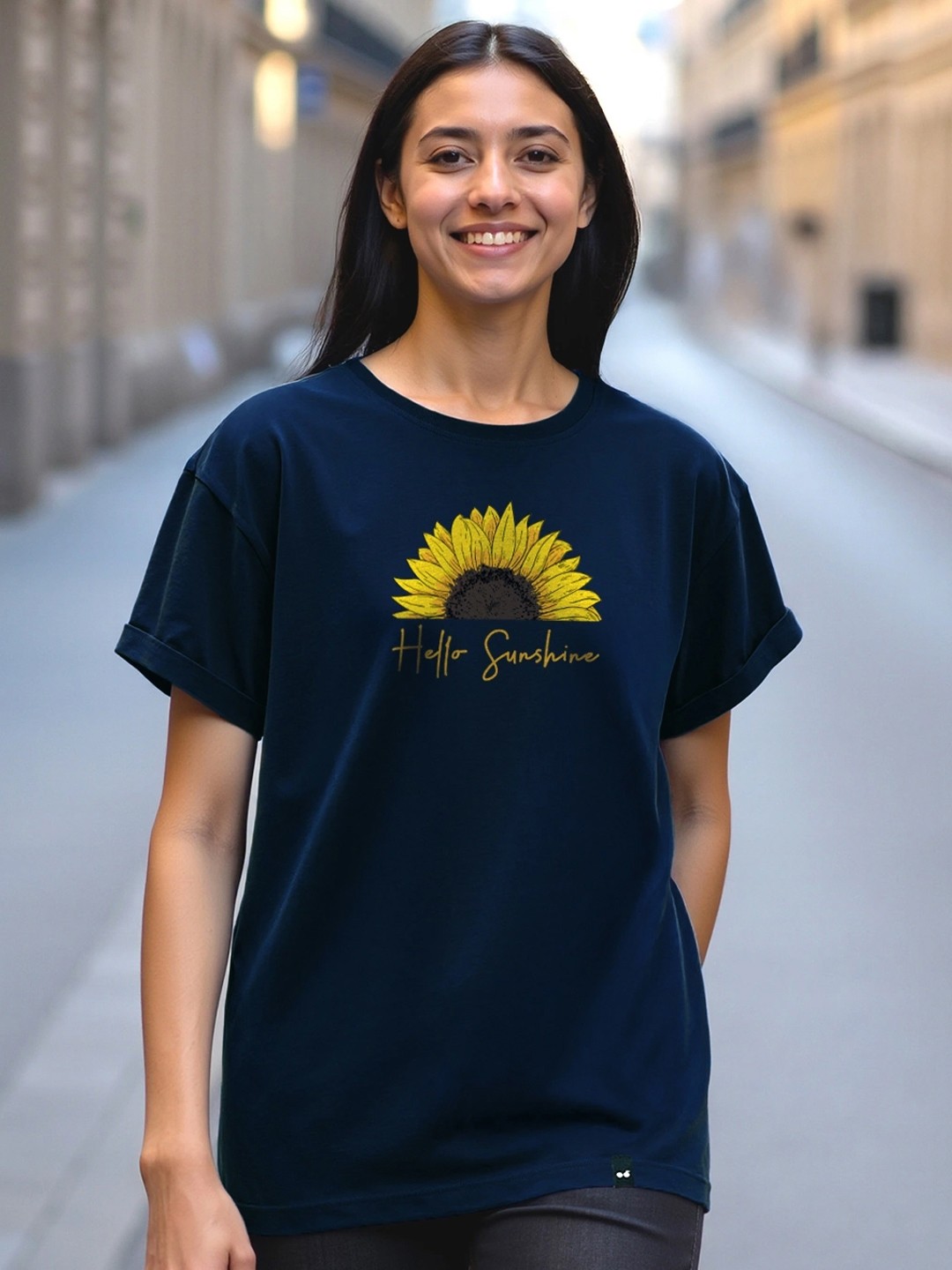 

Bewakoof Women Navy Blue Printed Pure Cotton Boyfriend T-Shirt