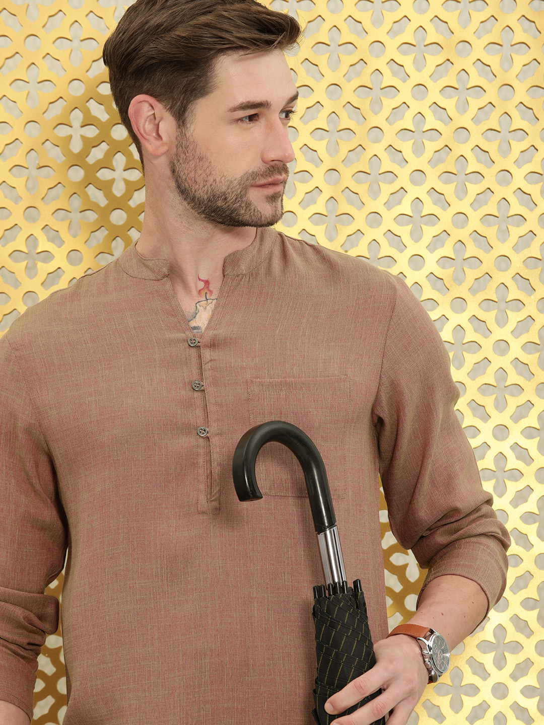 

Ode by House of Pataudi Men Beige Kurta