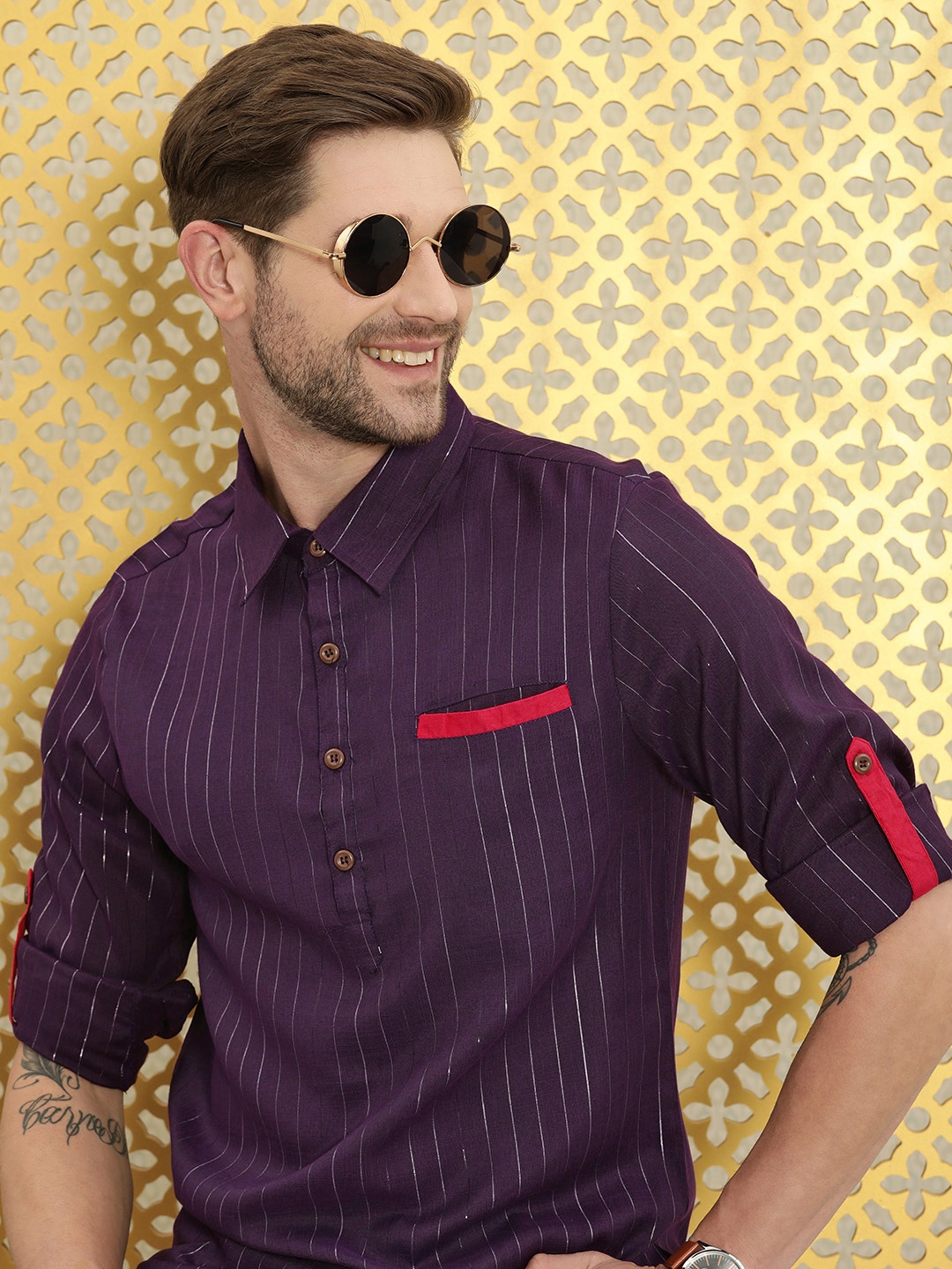 

Ode by House of Pataudi Men Purple & White Striped Rozana Kurta