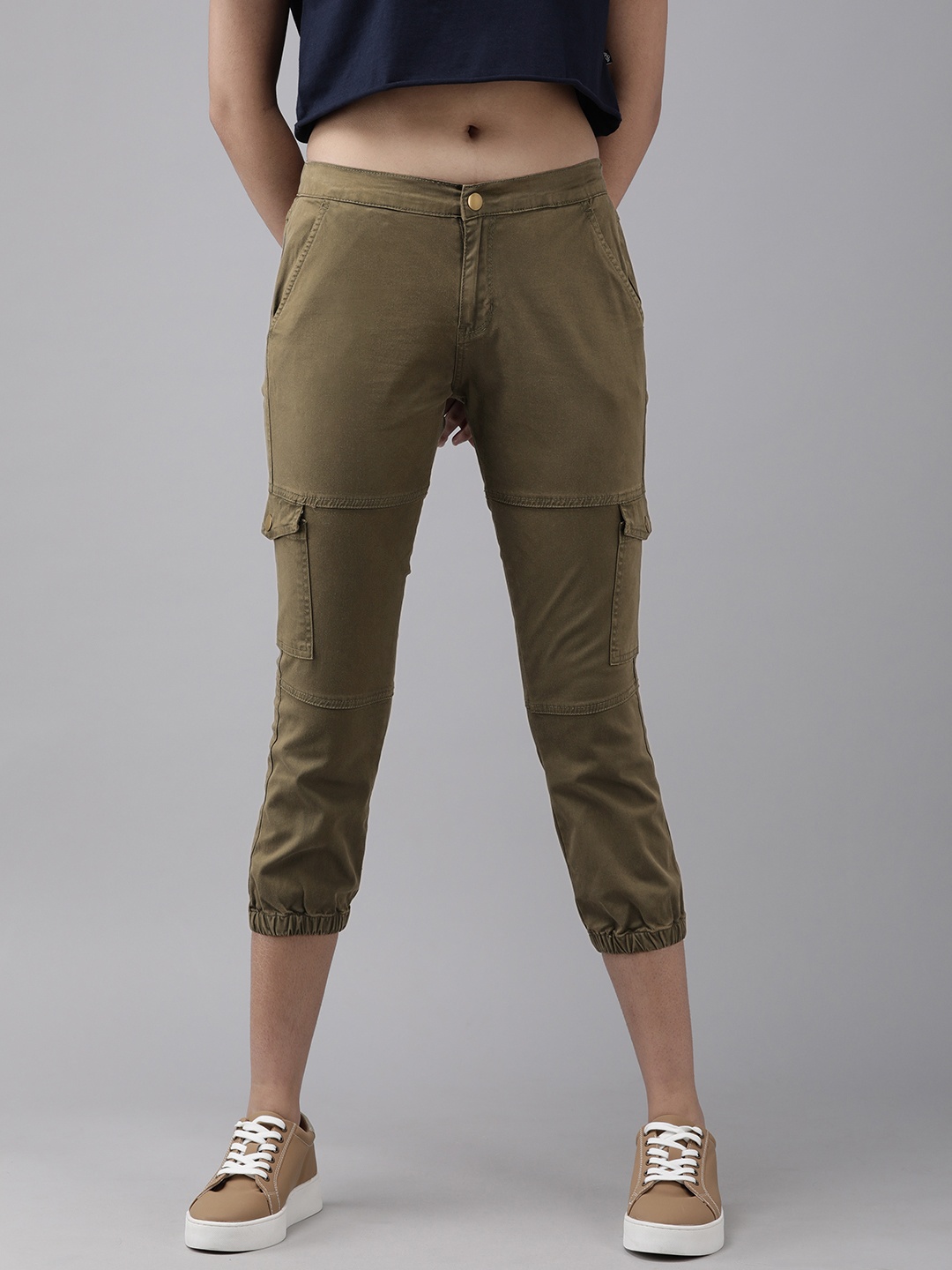 

Roadster Women Olive Green Slim Fit Cargo Style Crop Joggers