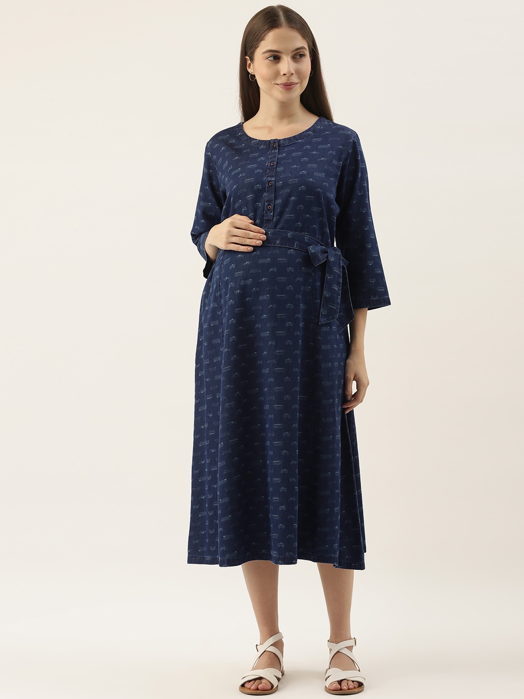 

Nejo Navy Blue Solid Maternity Dress