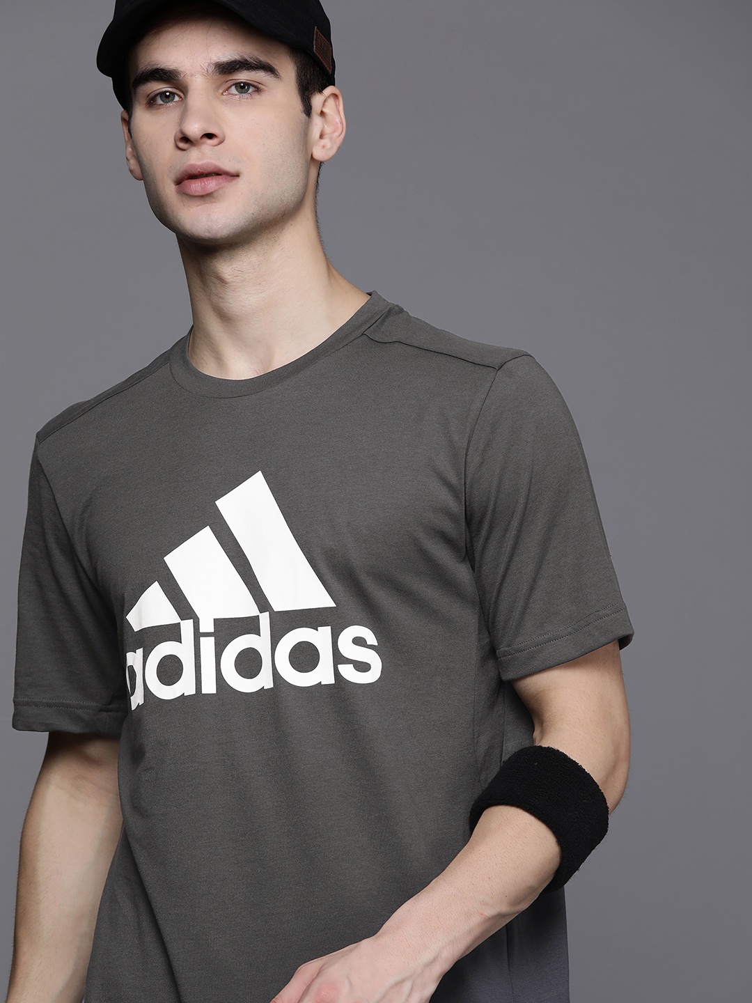 

ADIDAS Men Charcoal Grey & White Sport Inspired FR Logo T-shirt