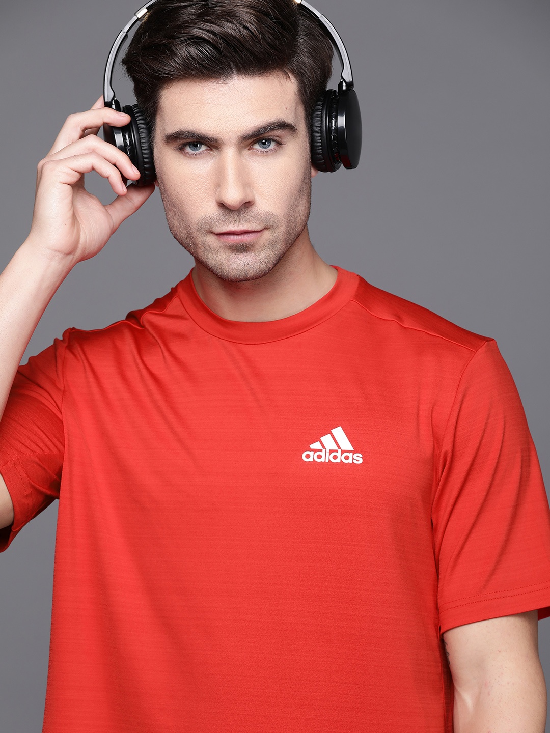 

ADIDAS Men Red Brand Logo Inspired Designed2Move Heather Training T-shirt
