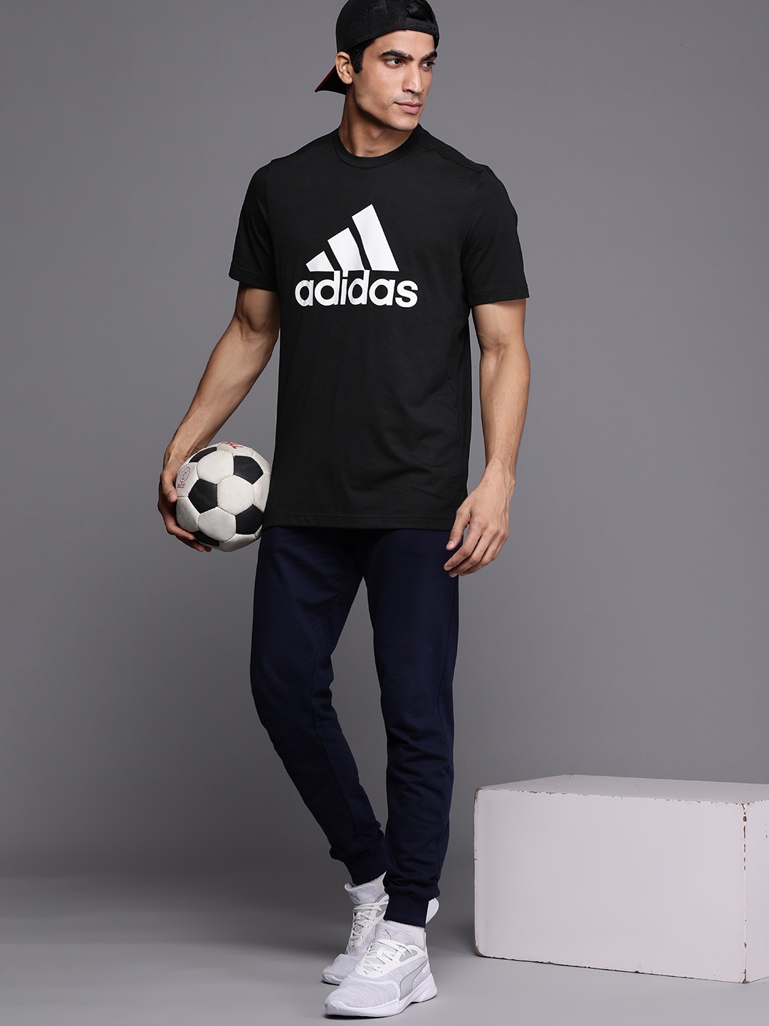 

ADIDAS Men Black & White Brand Logo Printed T-shirt