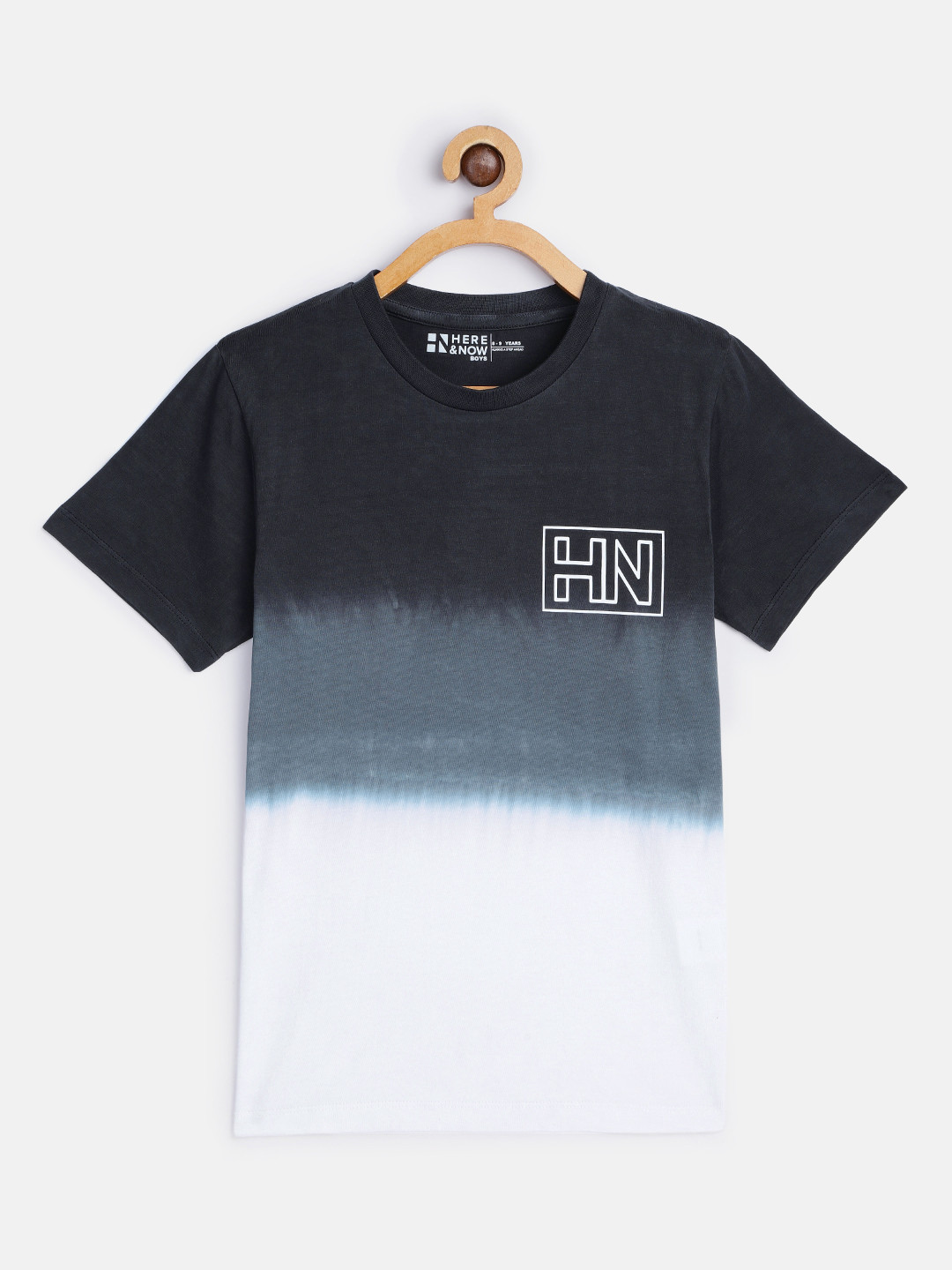 

HERENOW Boys Black White Pure Cotton Colourblocked Pure Cotton T-shirt