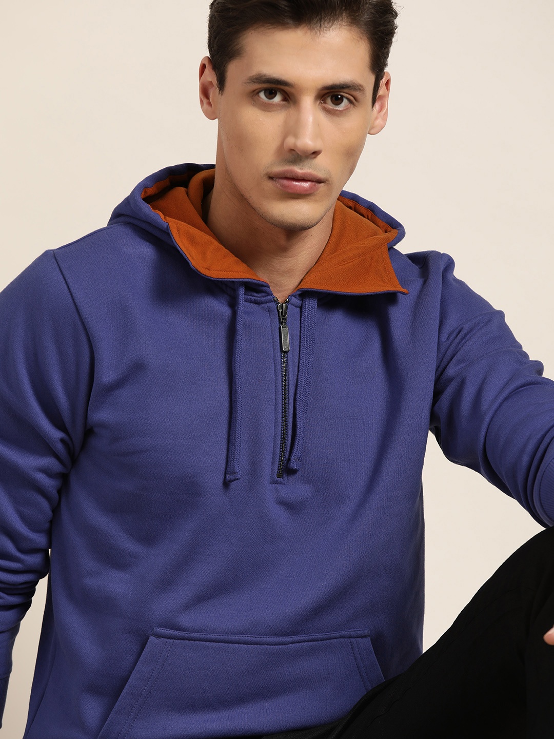 

ether Men Navy Blue Solid Hooded Sweatshirt