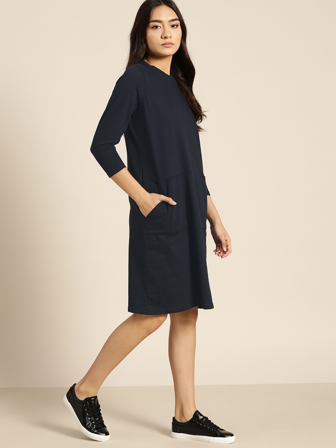 

ether Navy Blue Solid T-Shirt Midi Dress