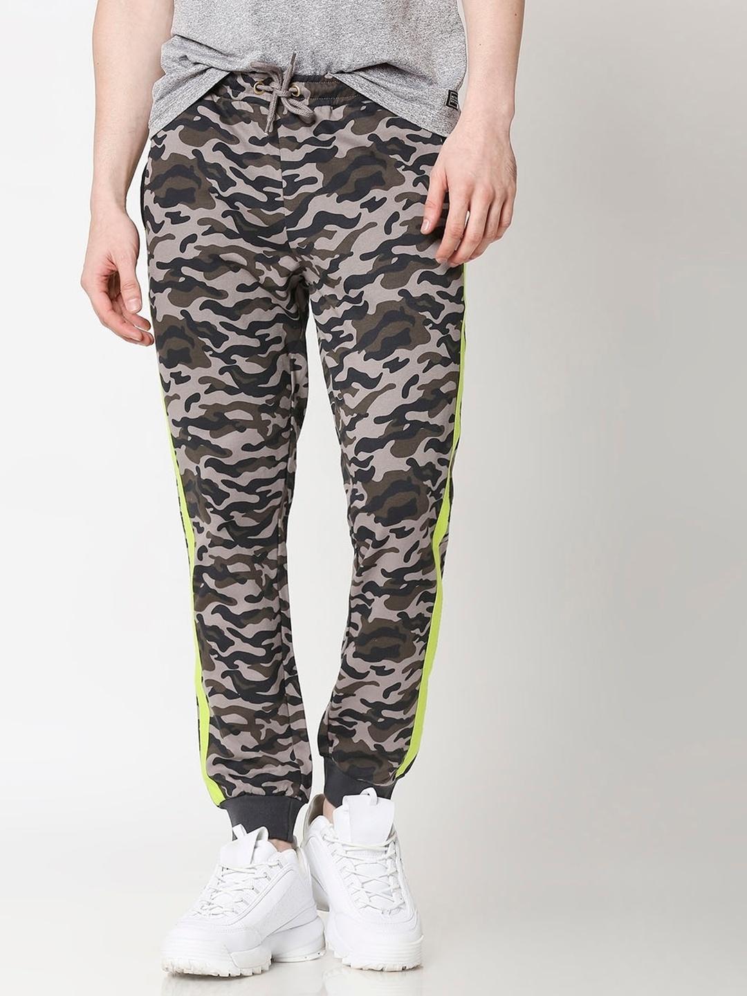

Bewakoof Heavy Duty 1.0 Men Camo Printed Joggers, Black