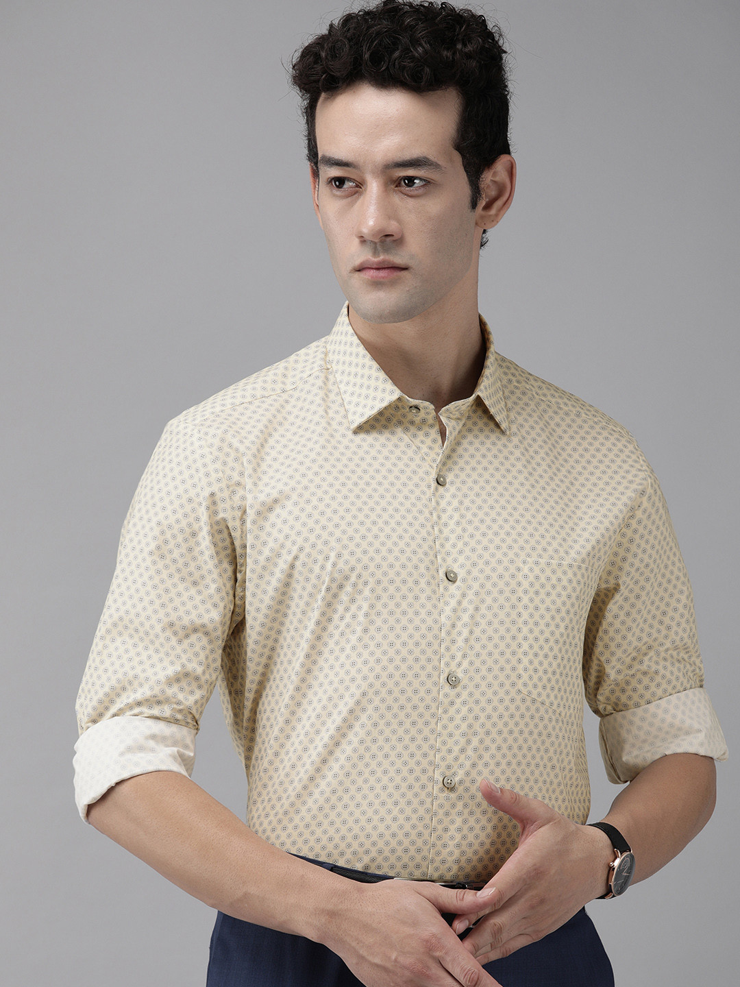 

Arrow Men Yellow & Black Printed Formal Shirt