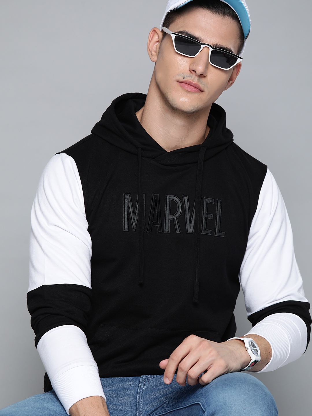 

Kook N Keech Marvel Men Black Printed Hooded Sweatshirt