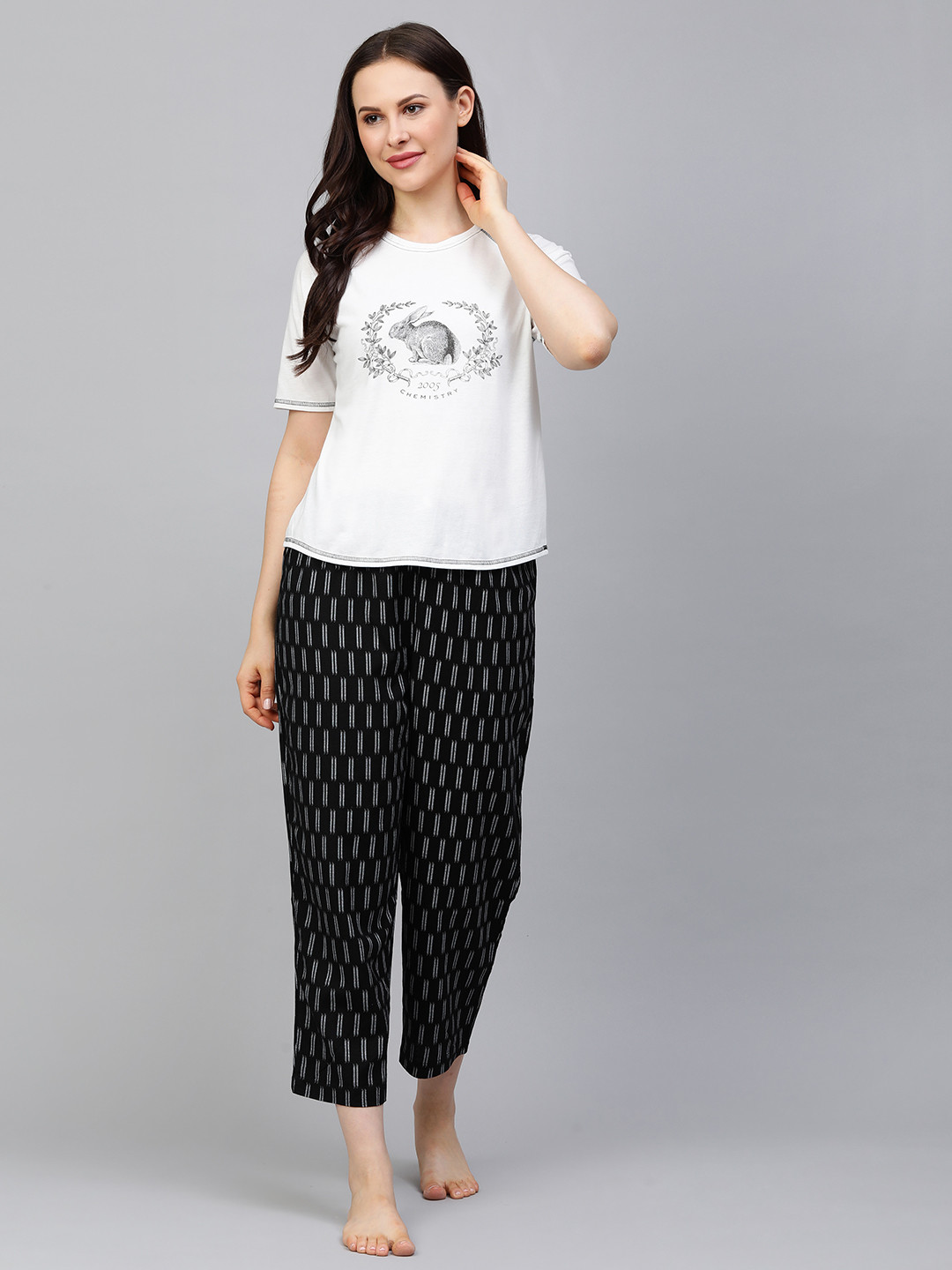 

Chemistry Women White & Black Printed Night Suit