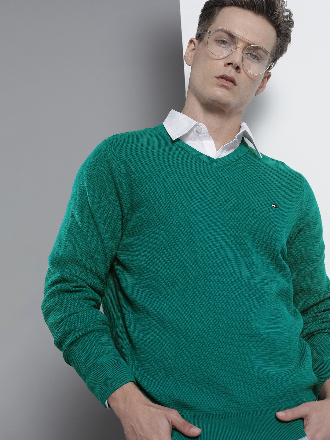 

Tommy Hilfiger Men Green Self Design Pullover