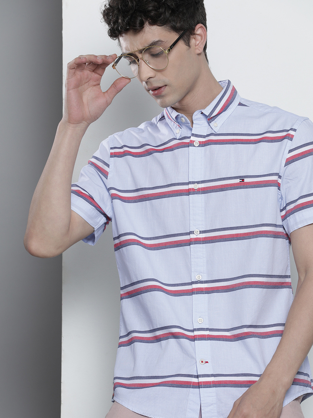 

Tommy Hilfiger Men Blue & Red Horizontal Striped Casual Shirt