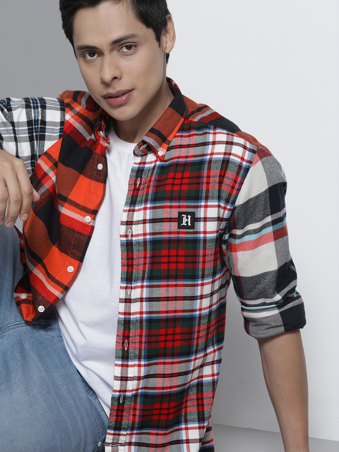 

Tommy Hilfiger Men Red & White Tartan Checked Casual Shirt