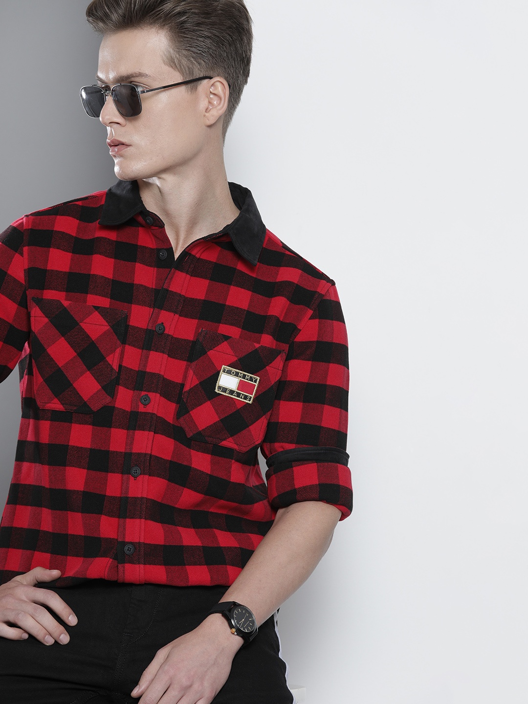 

Tommy Hilfiger Men Red & Black Relaxed Buffalo Checks Casual Shirt with Back Print Detail