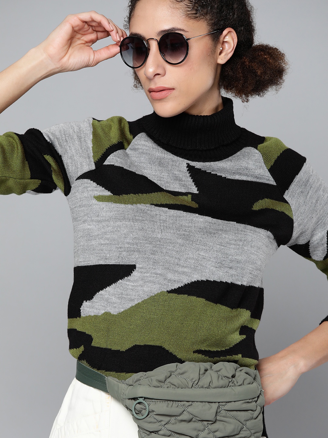 

Kook N Keech Women Grey Melange & Black Printed Pullover Sweater