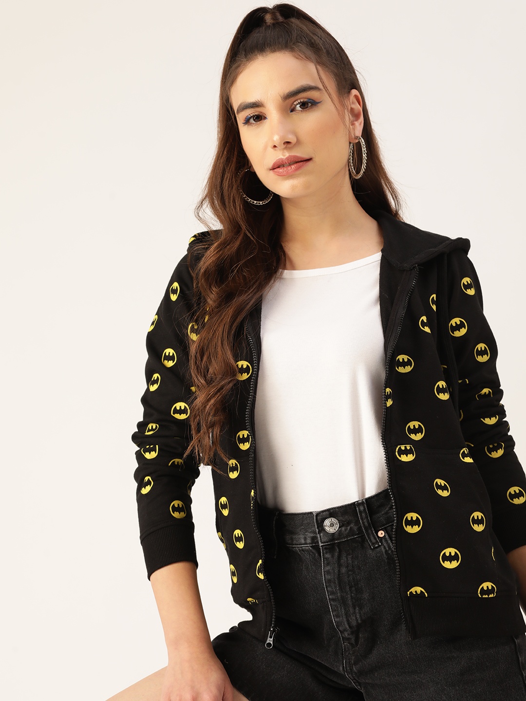 

Kook N Keech Batman Women Black & Yellow Printed Hooded Sweatshirt