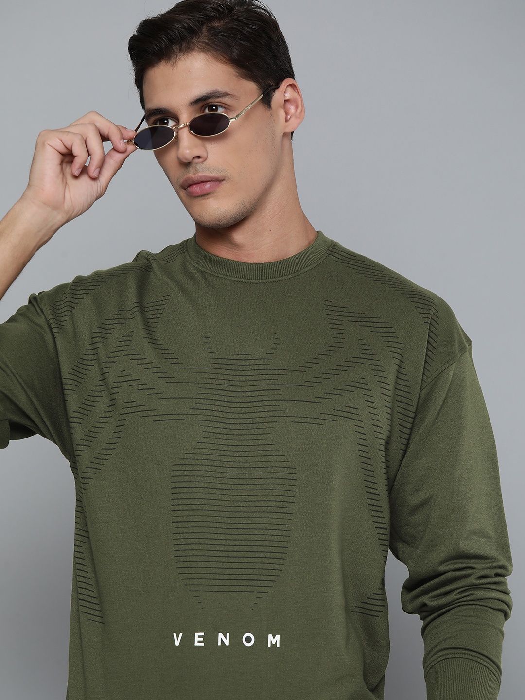 

Kook N Keech Marvel Men Olive Green & Black Spiderman Print Sweatshirt