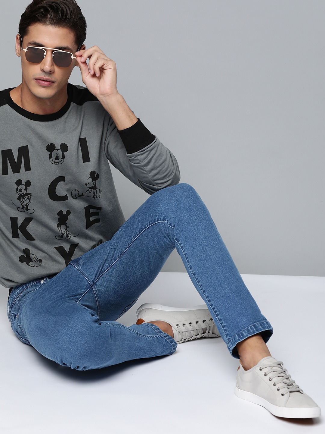 

Kook N Keech Disney Men Grey Mickey Mouse Printed Sweatshirt