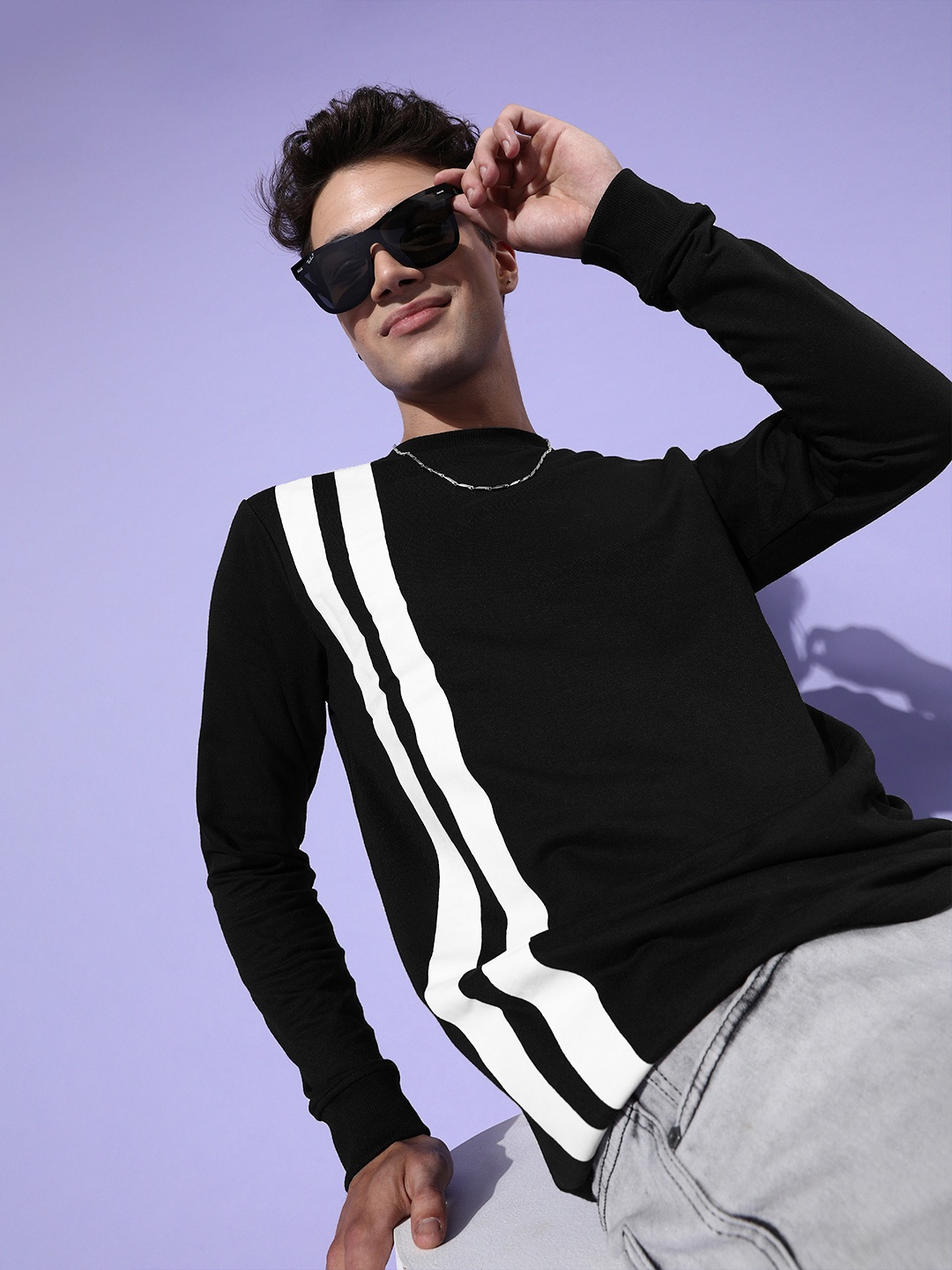 

Kook N Keech Men Black Striped Graphic Sweatshirt