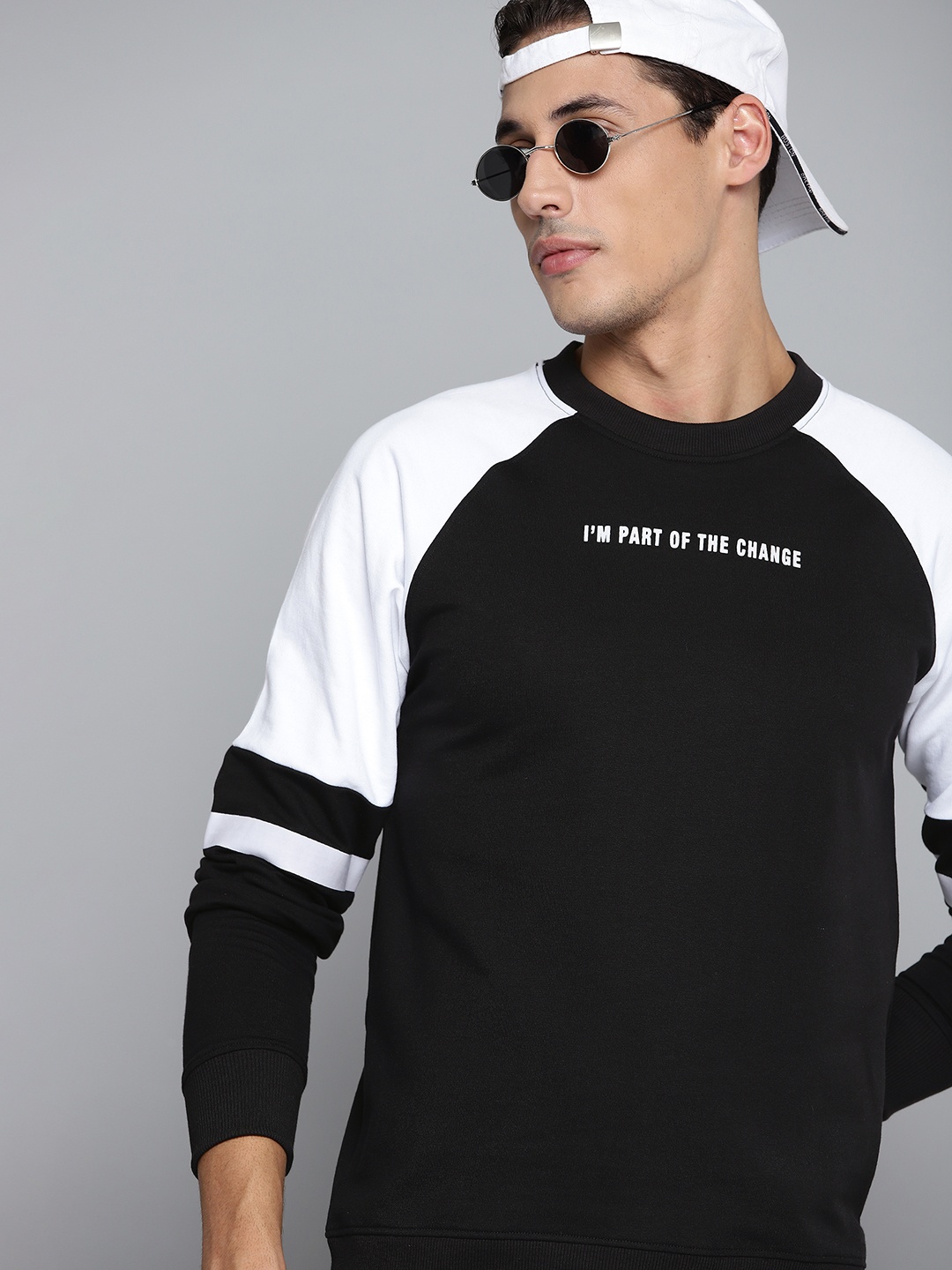 

Kook N Keech Men Black & White Printed Detail Sweatshirt