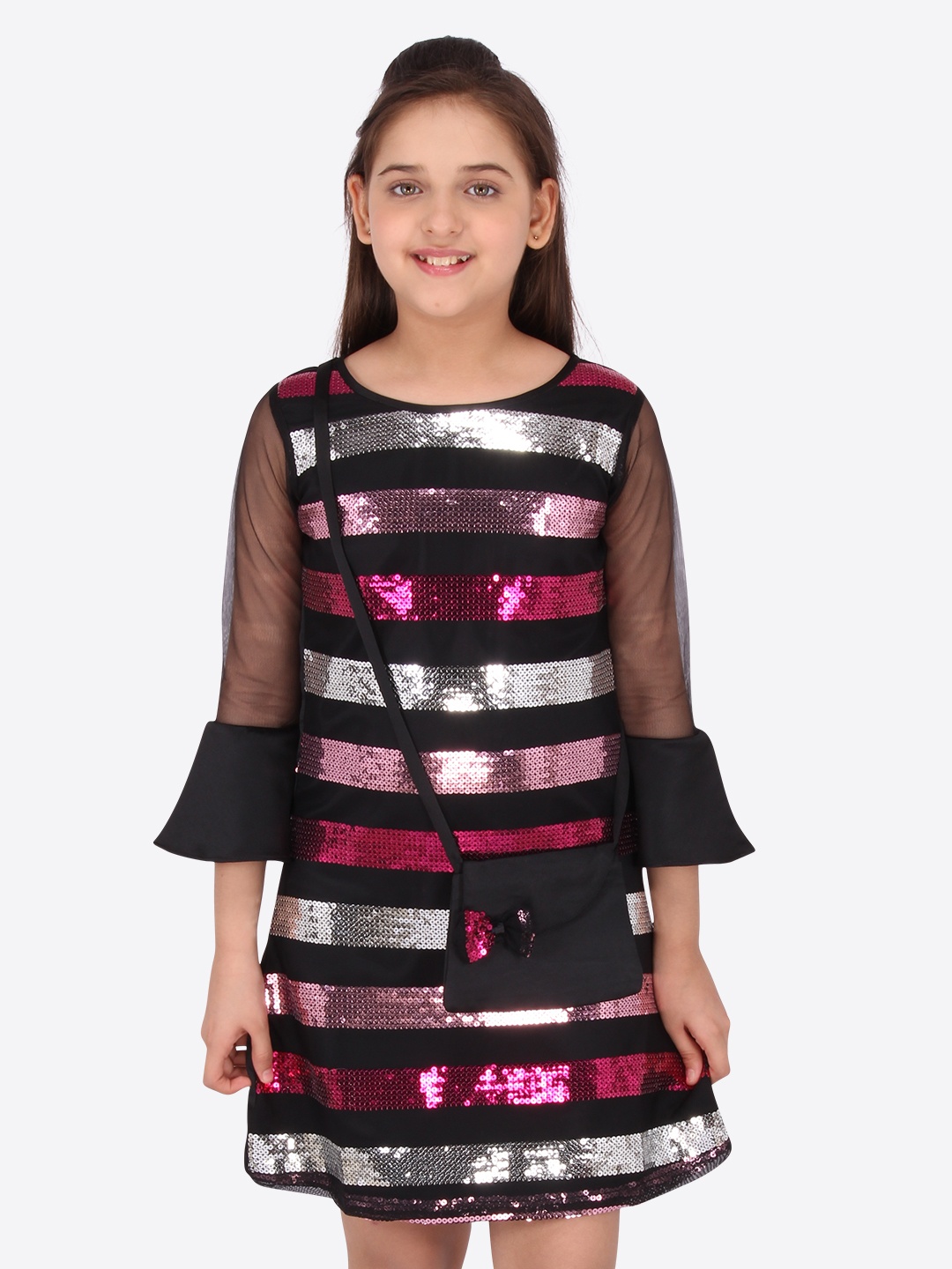 

CUTECUMBER Black Striped Satin A-Line Dress