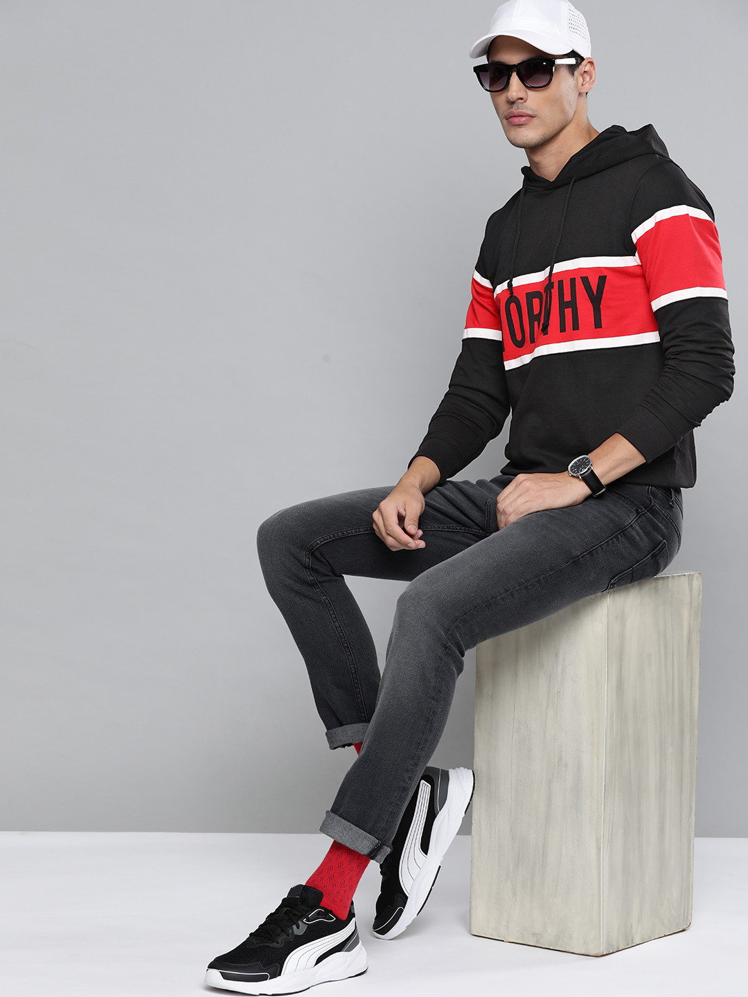 

Kook N Keech Men Black Typography Printed Hooded Sweatshirt