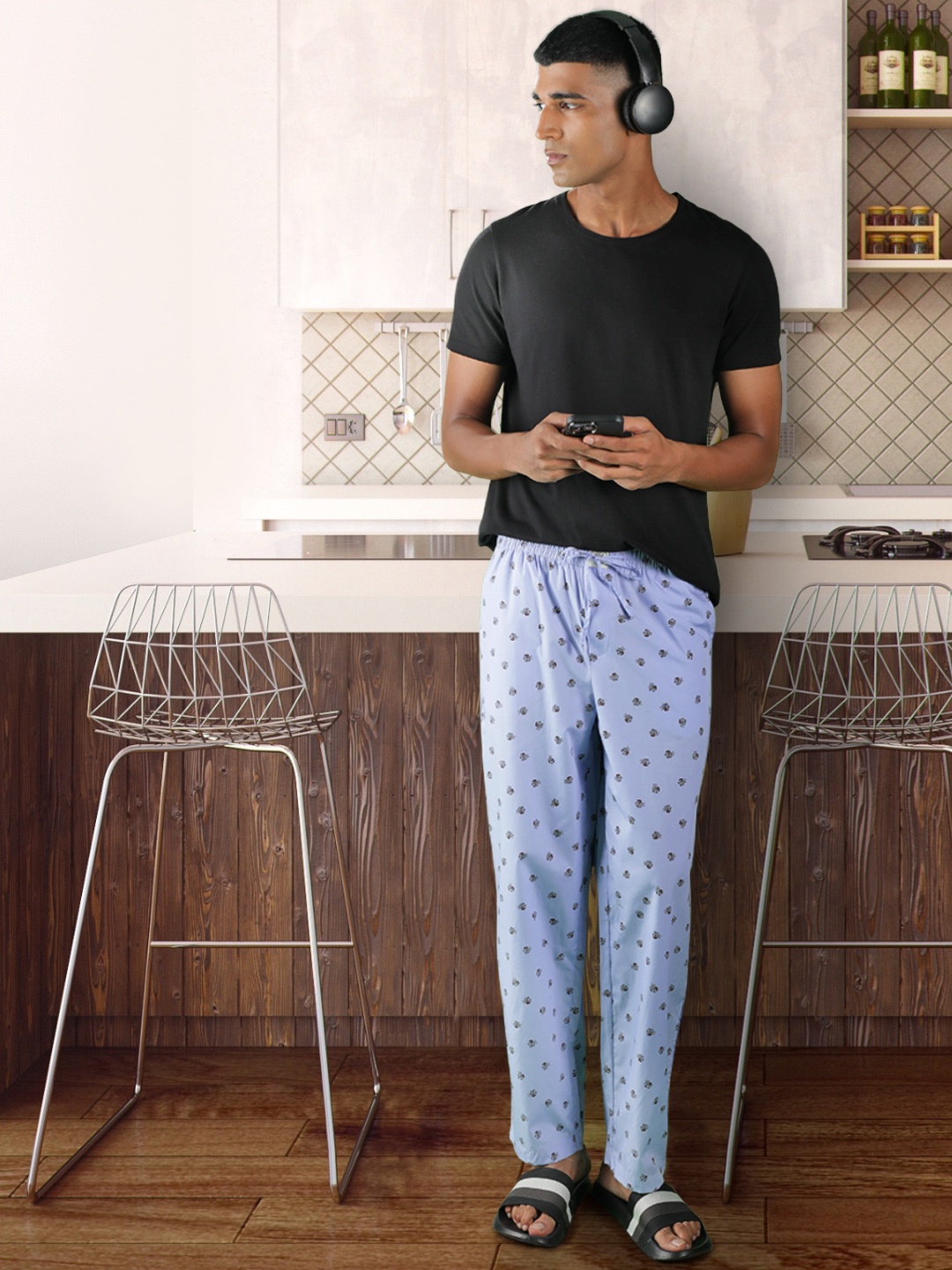 

Abof Men Blue & Black Printed Pure Cotton Lounge Pants