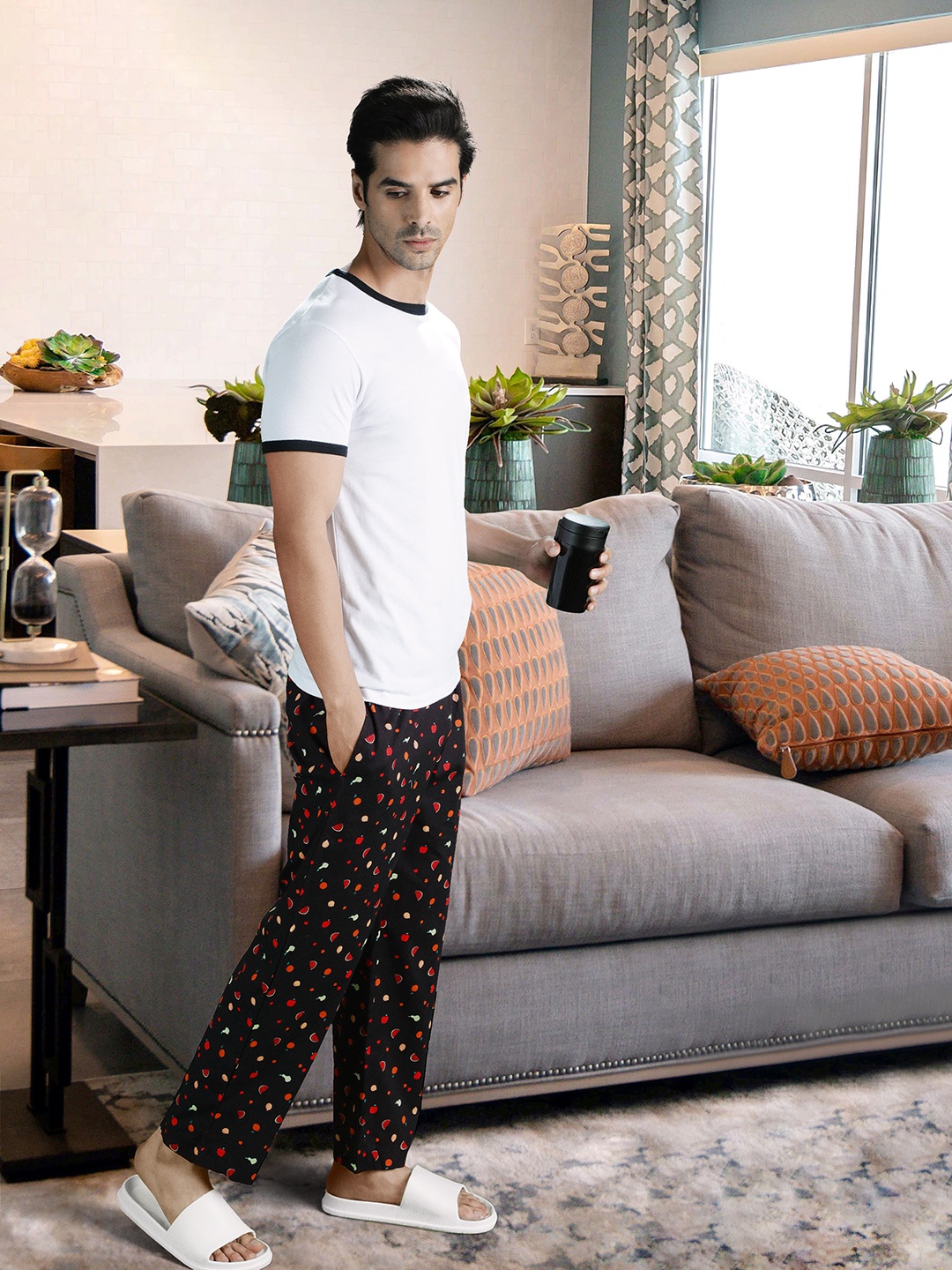 

Abof Men Black & Red Printed Pure Cotton Lounge Pants