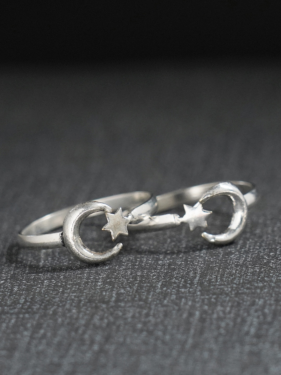 

FIROZA Set of 2 Silver-Toned Moon & Star Shaped Adjustable Thumb Toe Rings