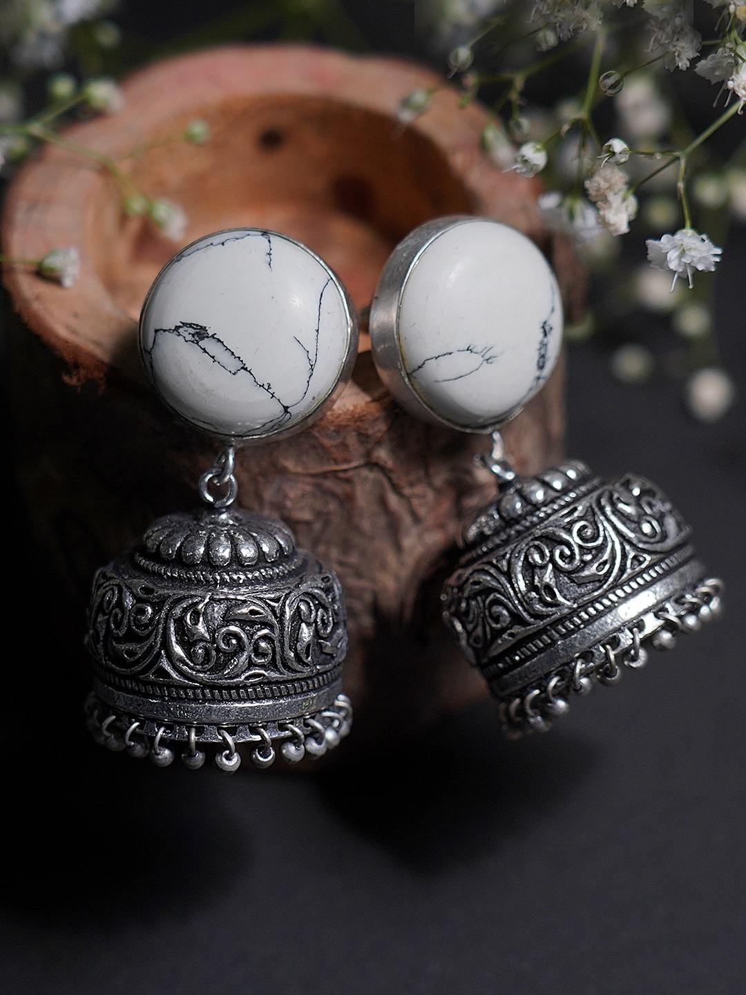 

FIROZA Silver-Toned & White Oxidised Studded Dome Shaped Jhumkas