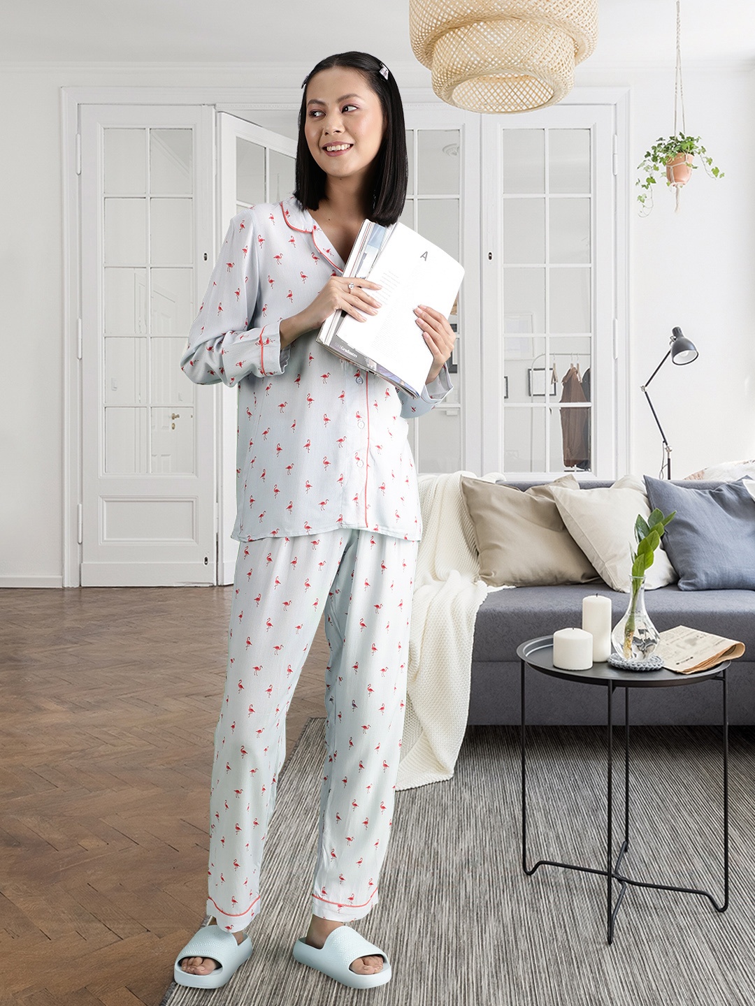 

Tokyo Talkies Women White & Blue Printed Night suit