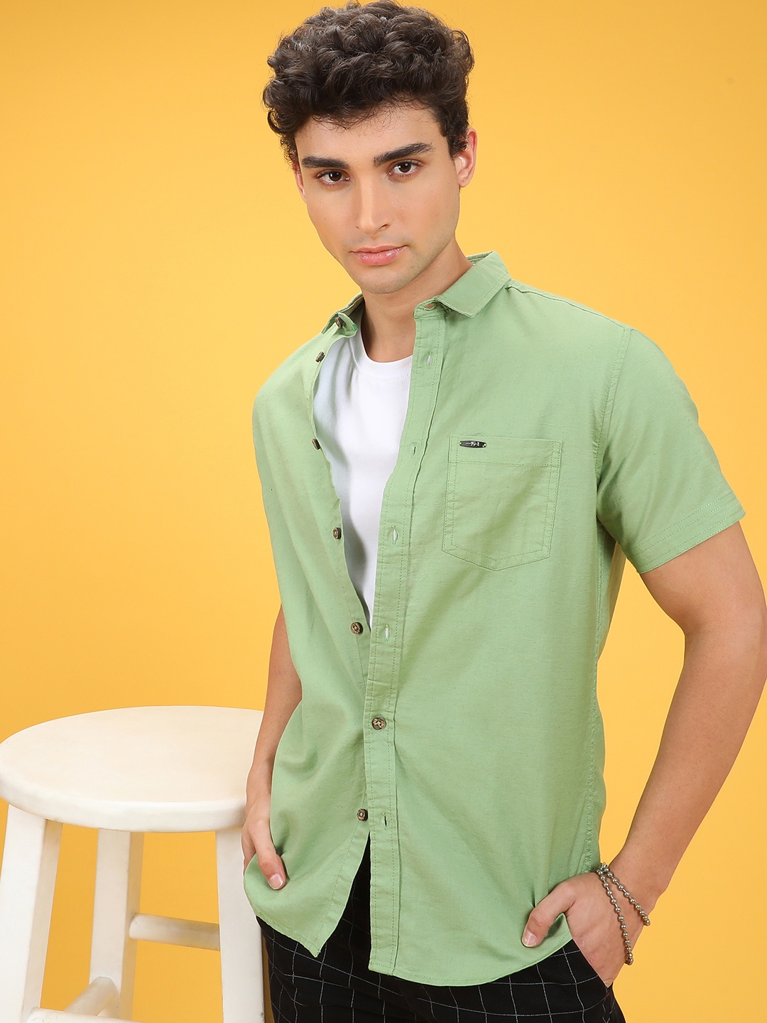 

The Indian Garage Co Men Green Casual Shirt