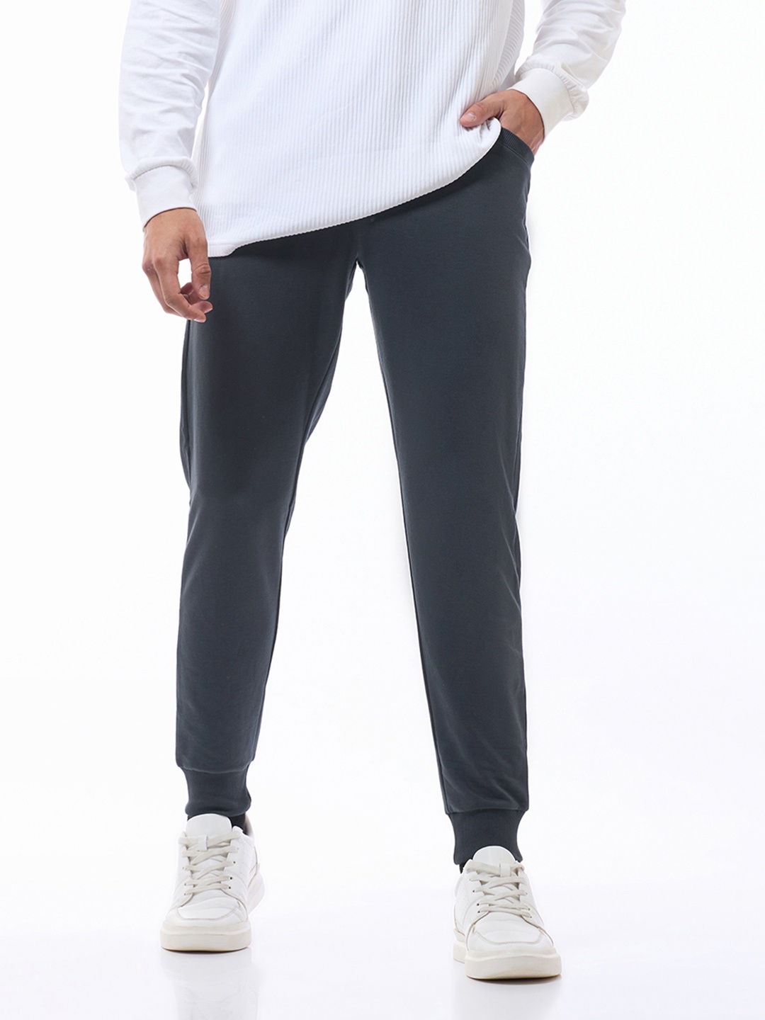 

Bewakoof Men Navy Blue Solid Straight-Fit Joggers