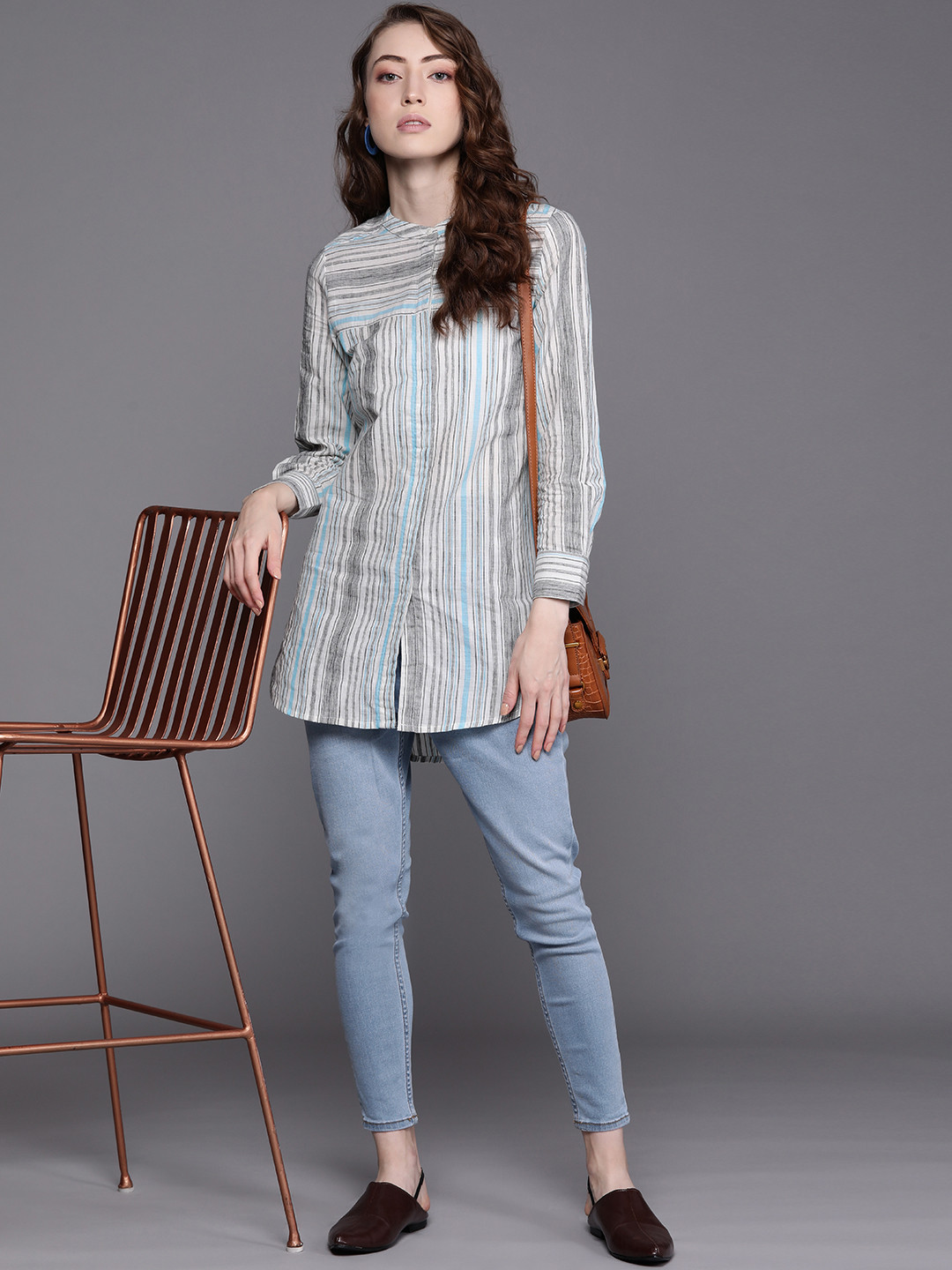 

Fabindia White & Blue Mandarin Collar Striped Pure Cotton Tunic