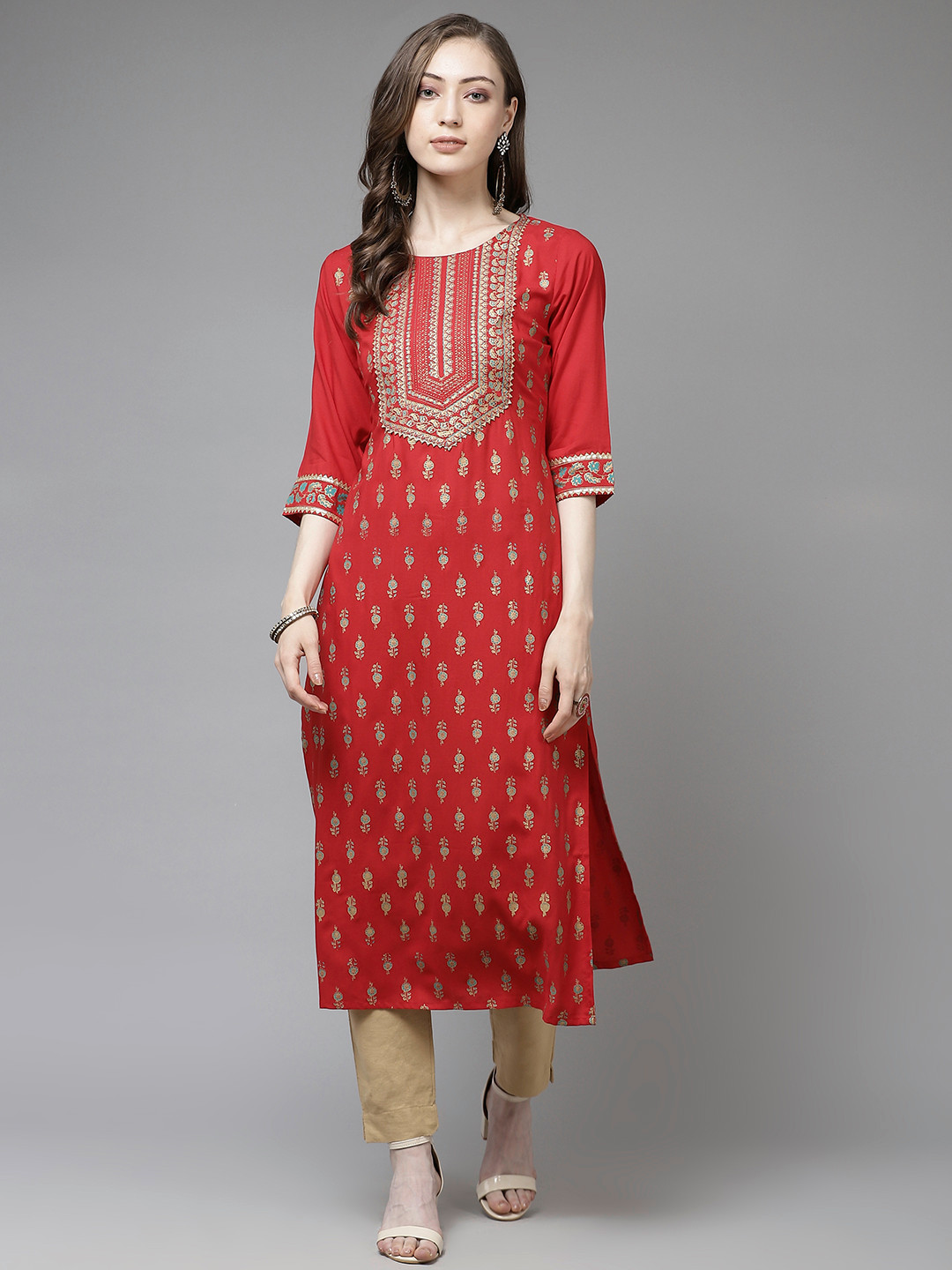 

Ginni Arora Label Women Red & Golden Foil Print Gotta Patti Straight Kurta