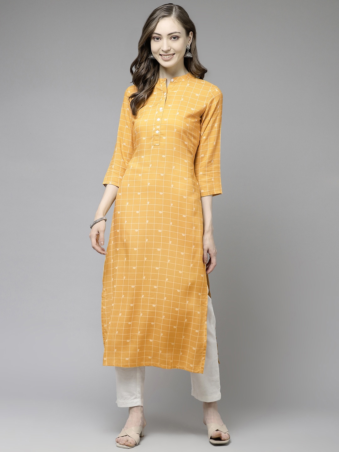 

Ginni Arora Label Women Mustard Yellow & Off White Checked Straight Kurta