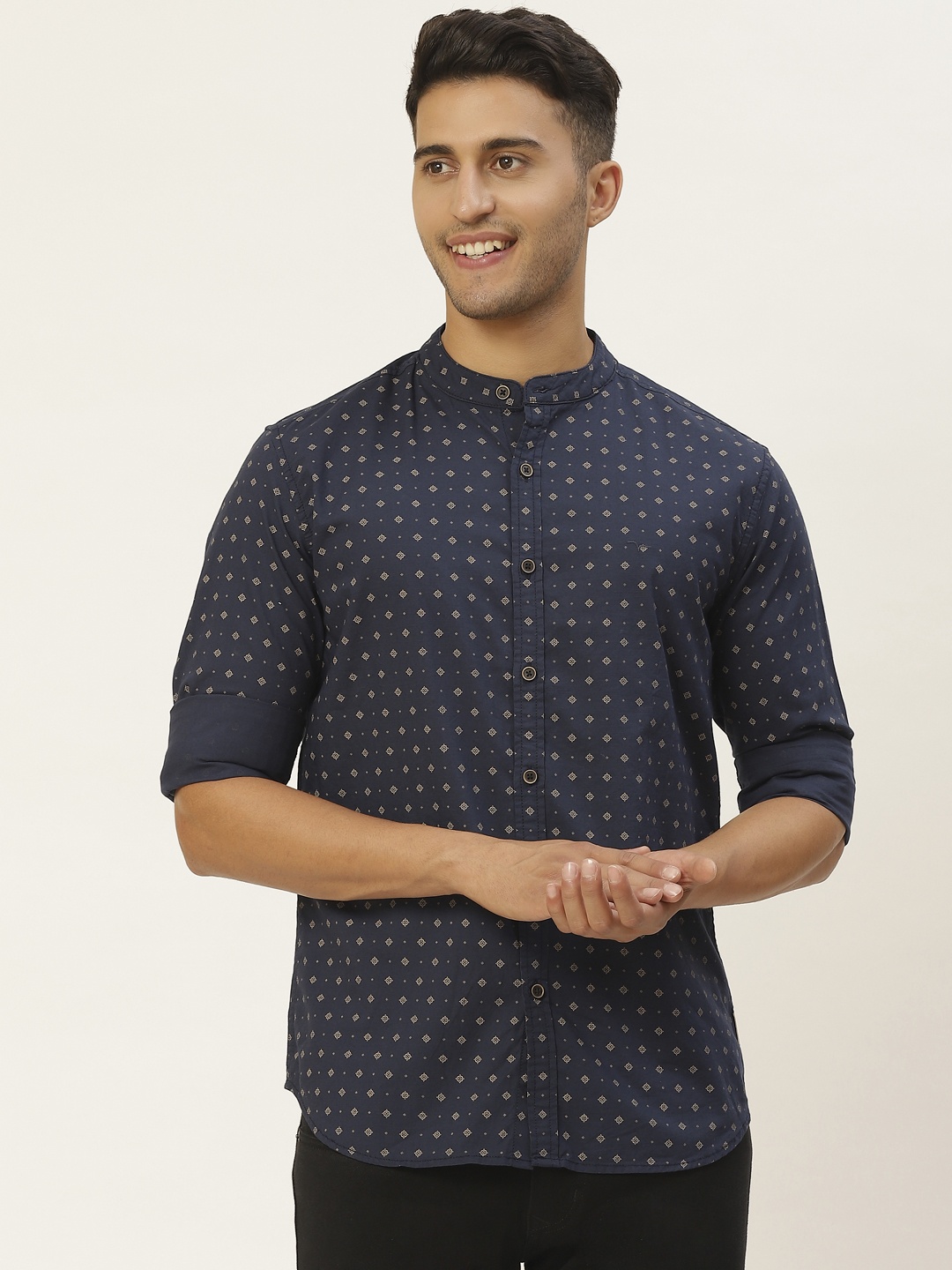 

Flying Machine Men Navy Blue & Beige Geometric Print Slim Fit Printed Casual Shirt