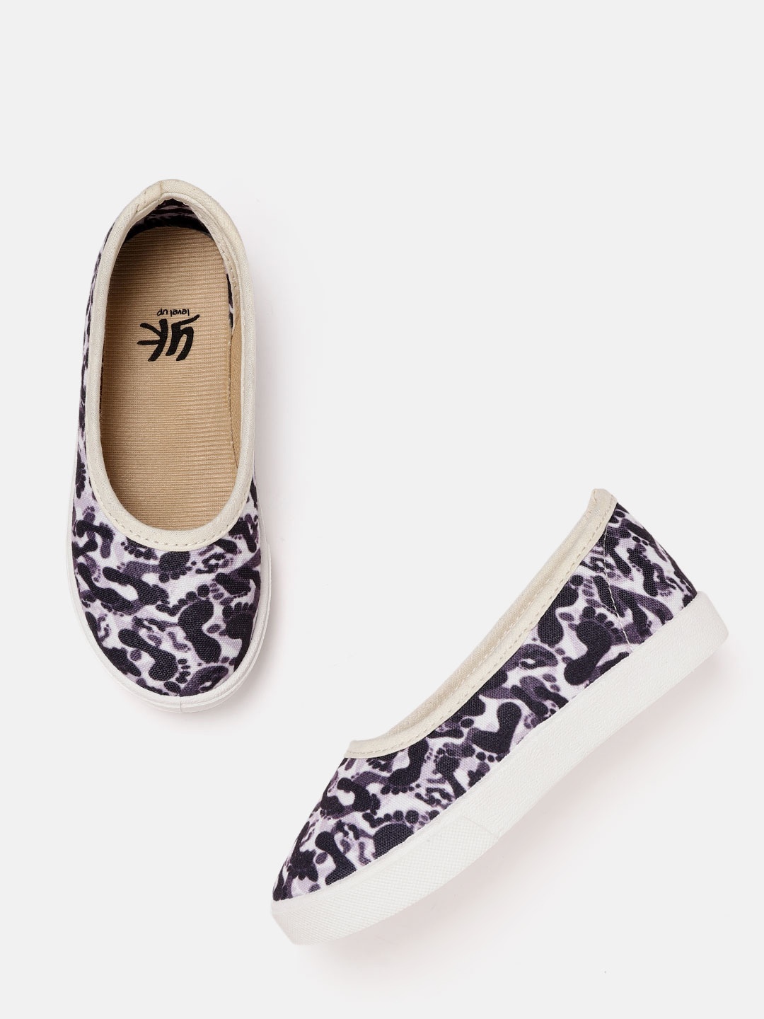 

YK Girls White & Purple Printed Ballerinas