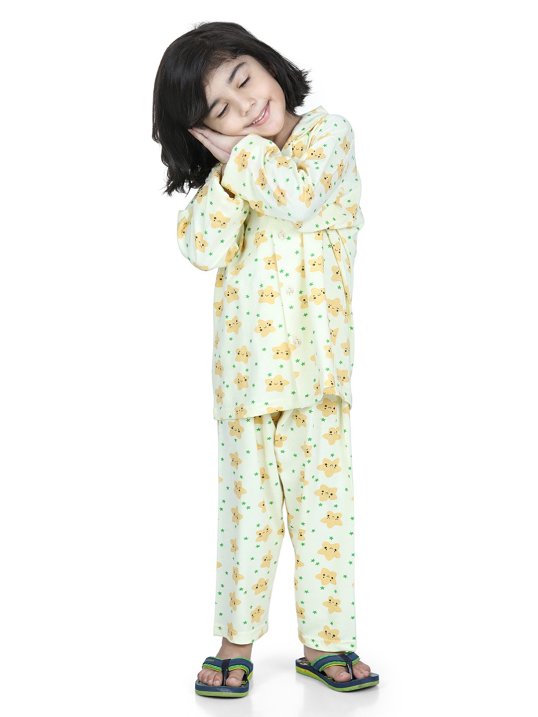

Aj DEZInES Boys Off White & Yellow Printed Night Suit