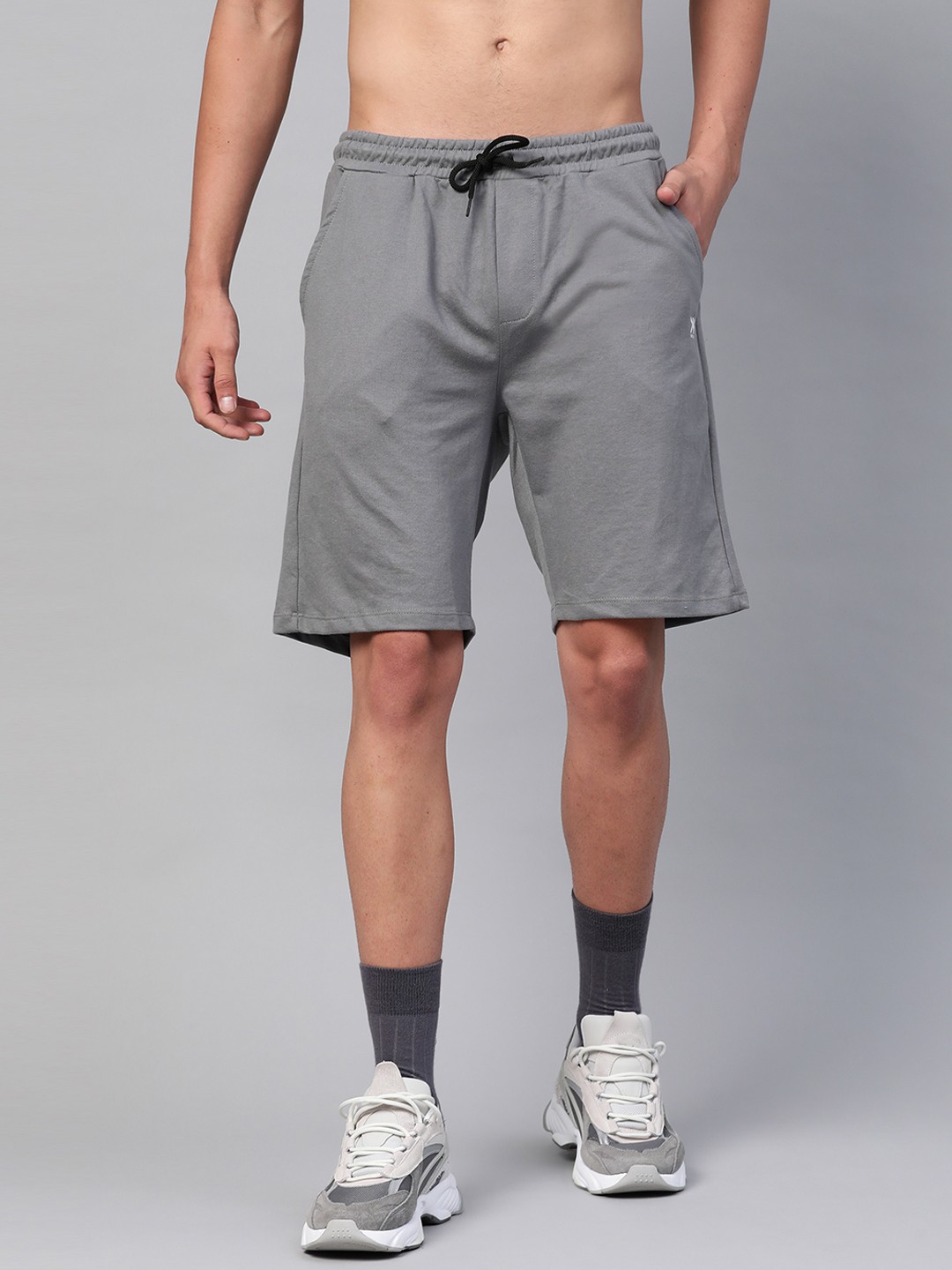 

Kook N Keech Men Grey Solid Mid-Rise Regular Shorts