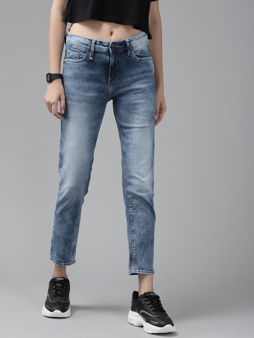 

Roadster Women Blue Skinny Fit Heavy Fade Stretchable Jeans