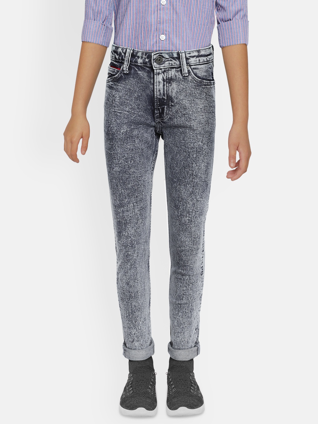 

Tommy Hilfiger Boys Blue MODERN Straight Fit Heavy Fade Acid Wash Stretchable Jeans