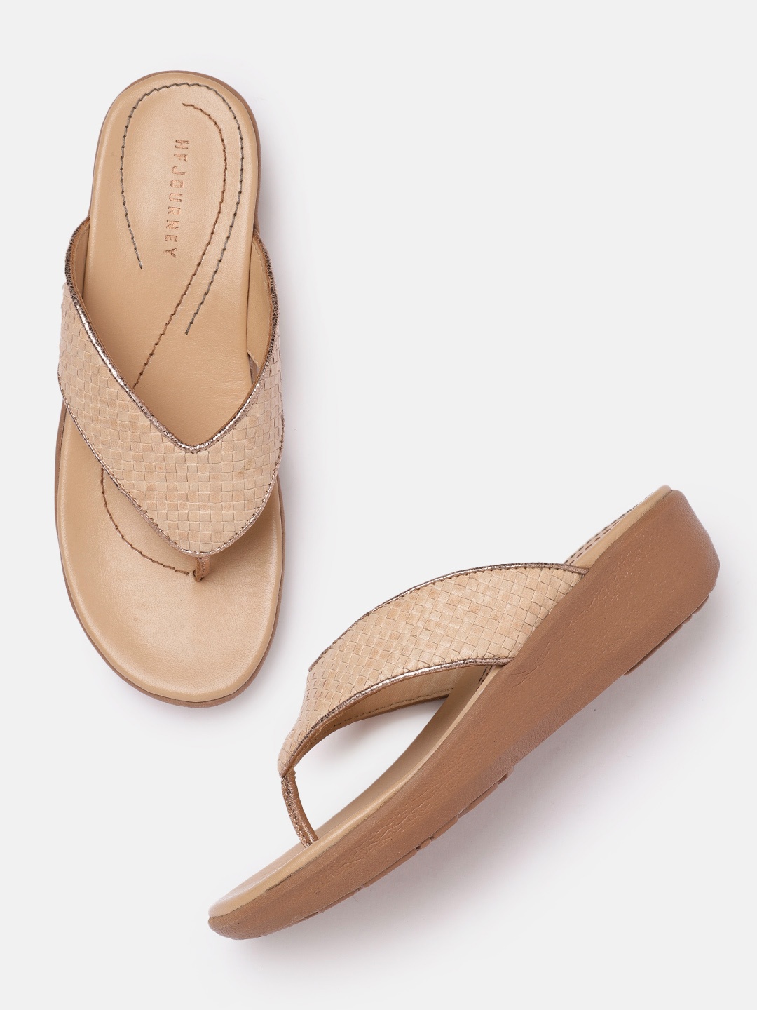 

HF JOURNEY Women Beige Flats