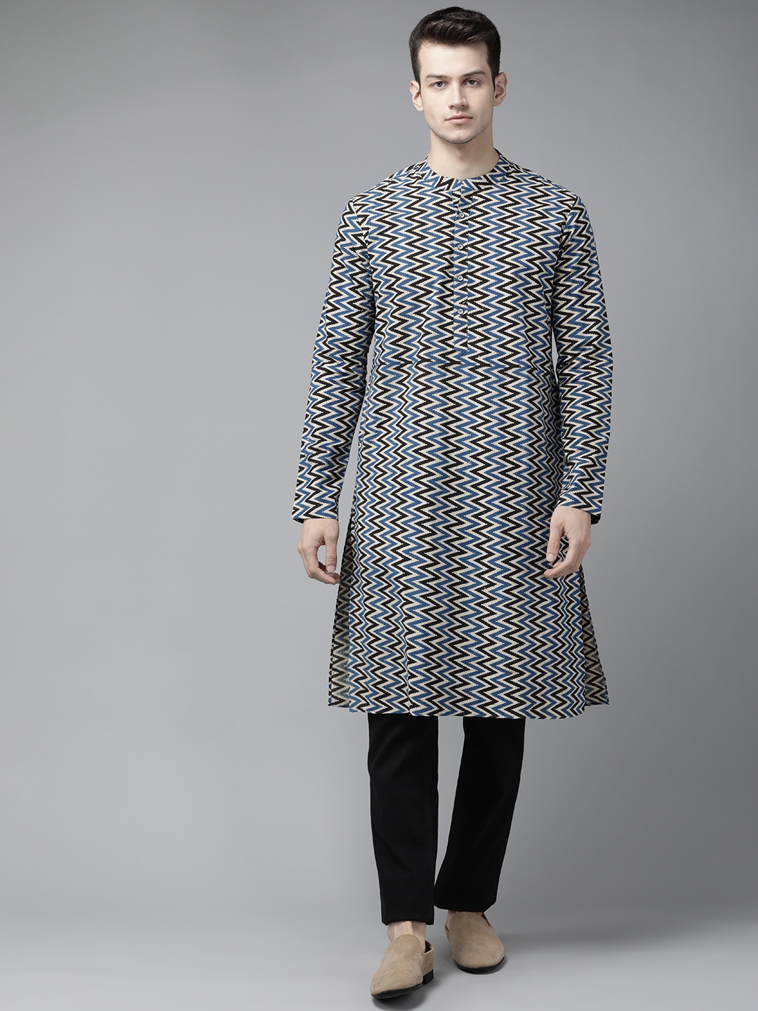 

See Designs Men Blue & Black Chevron Printed Kalamkari Print Pure Cotton Handloom Kurta