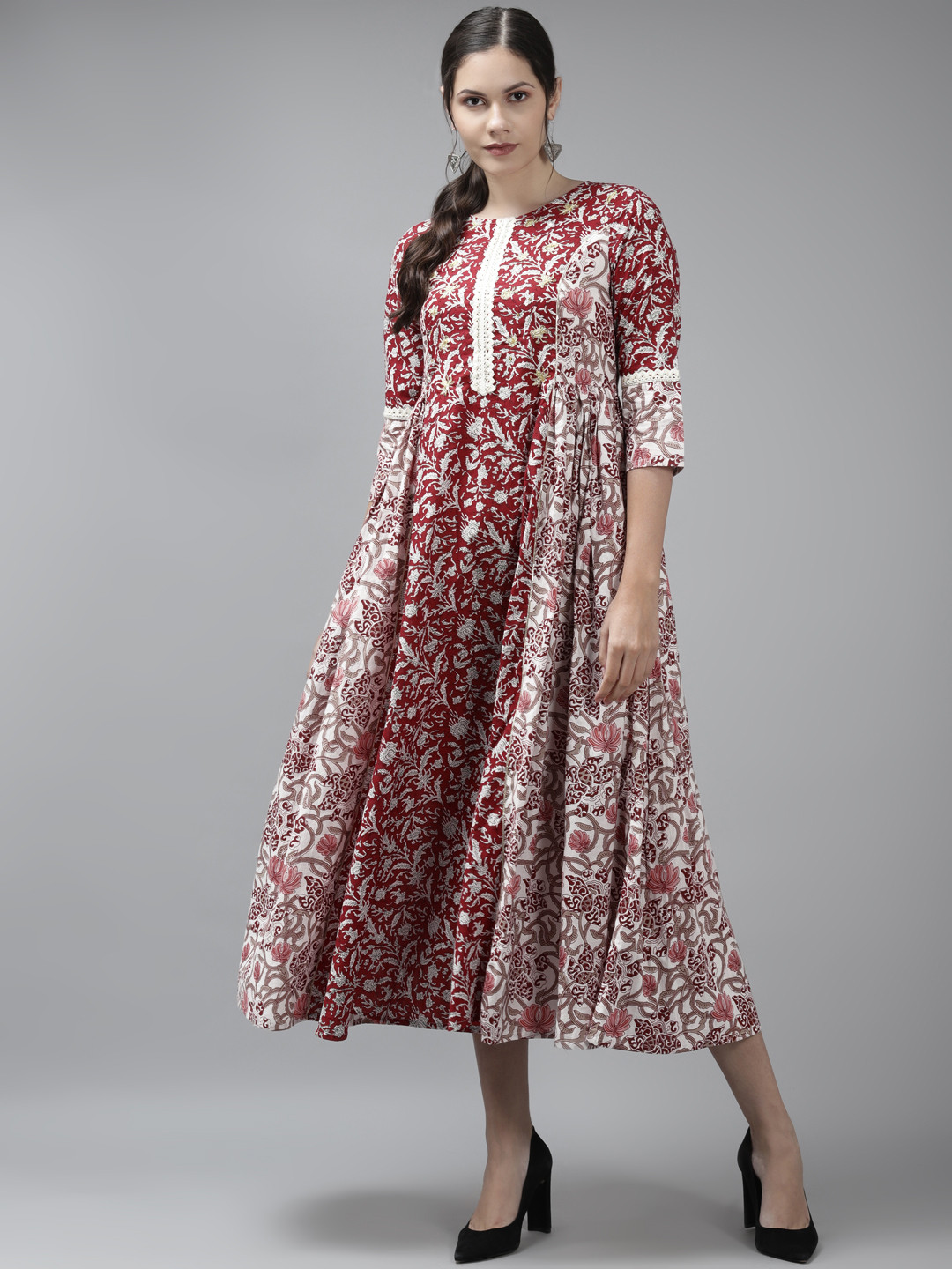 

Amirah s Women Maroon & White Ethnic Motifs Printed Pure Cotton A-Line Midi Dress
