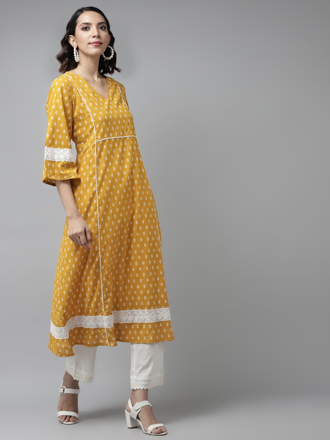 

Amirah s Women Mustard Yellow Printed Pure Cotton Kurta with Trousers